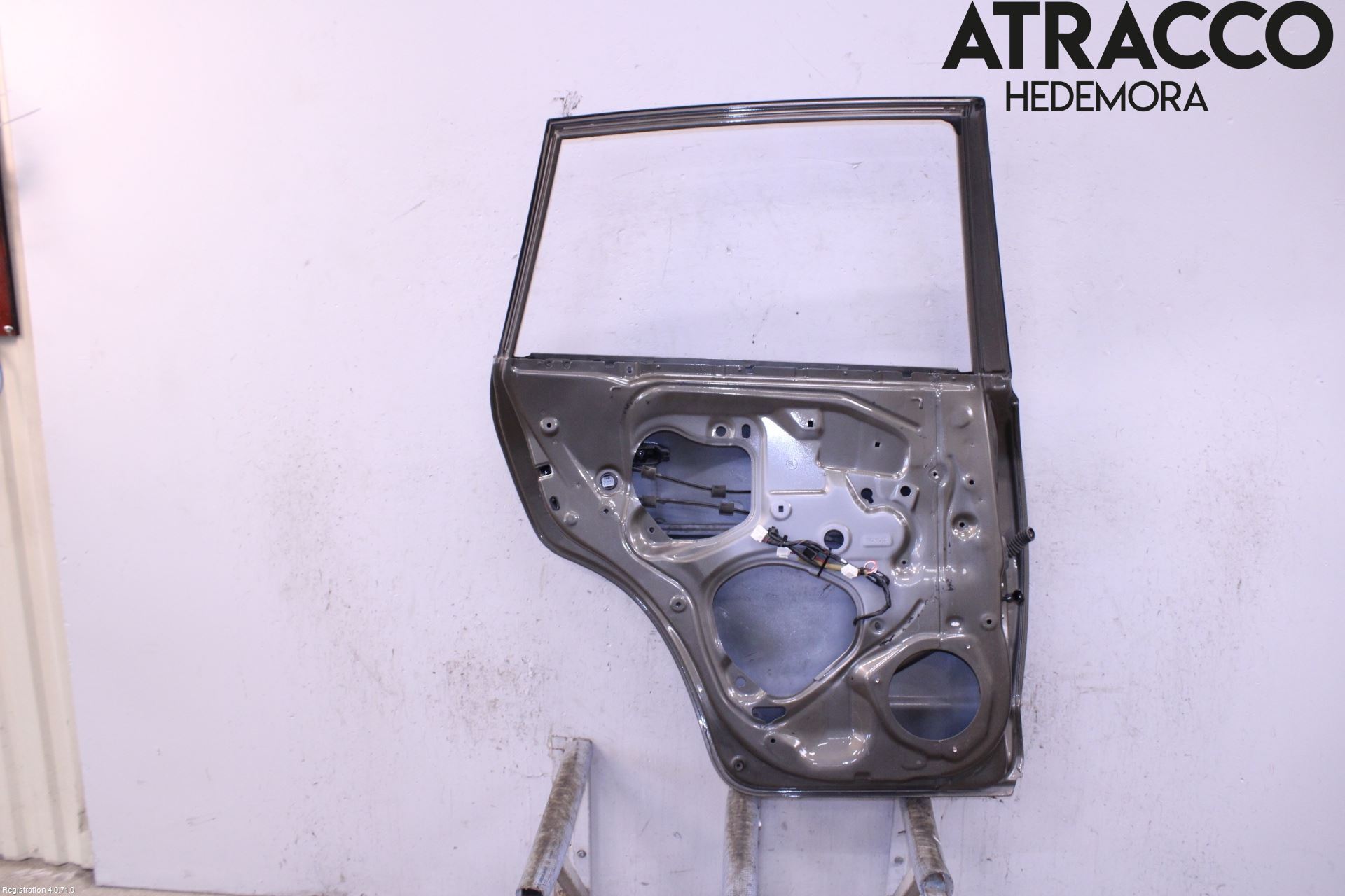 Toyota RAV 4 06-12 Dörr Bak Vänster