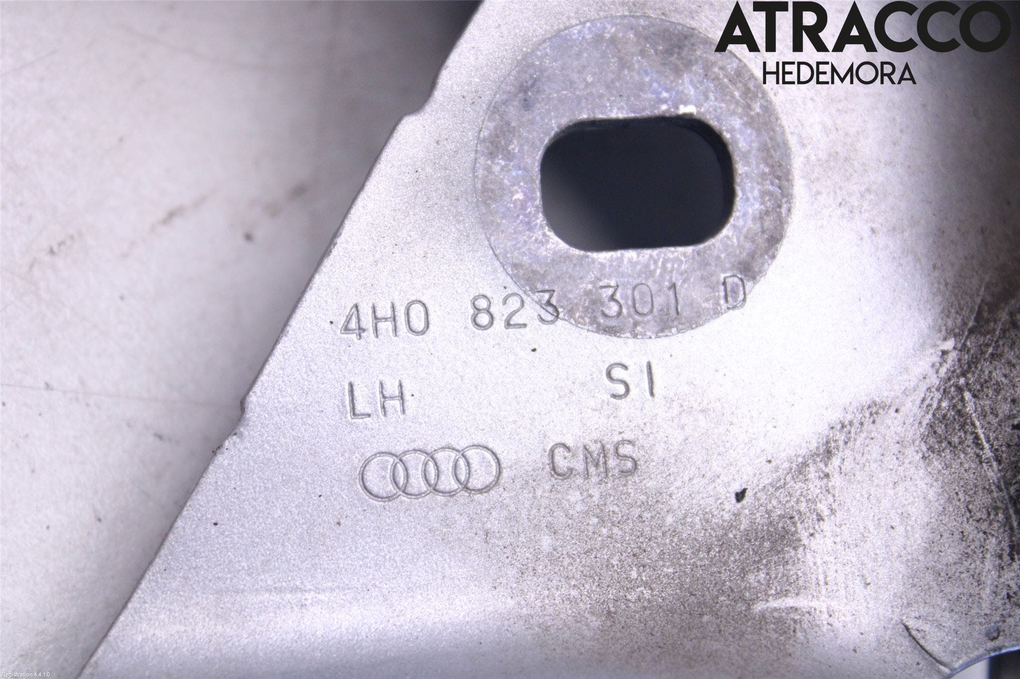 Audi A8/S8 4H 10-17 Huvgångjärn