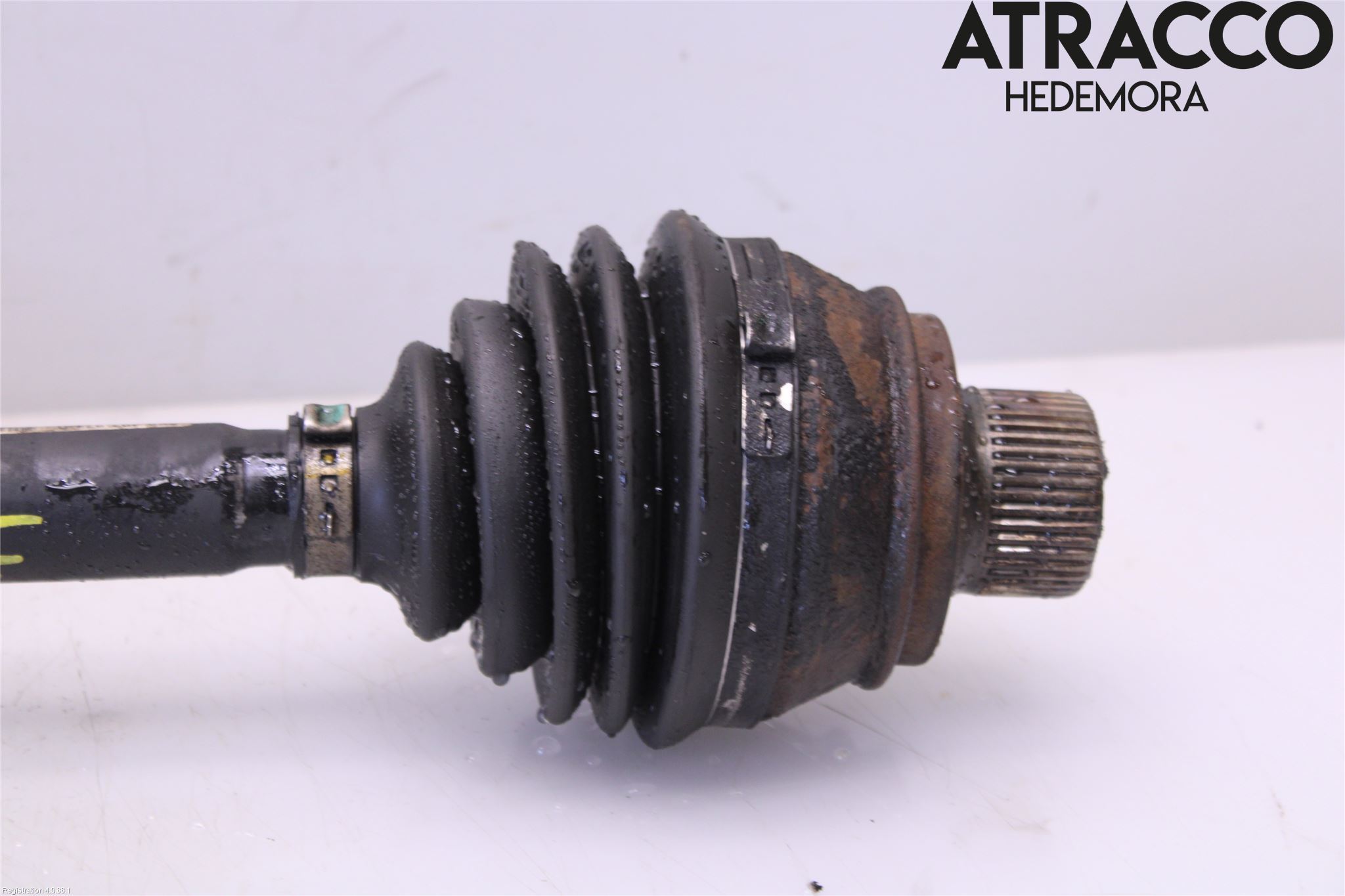 Audi A4/S4 08-11 Drivaxel Fram Höger