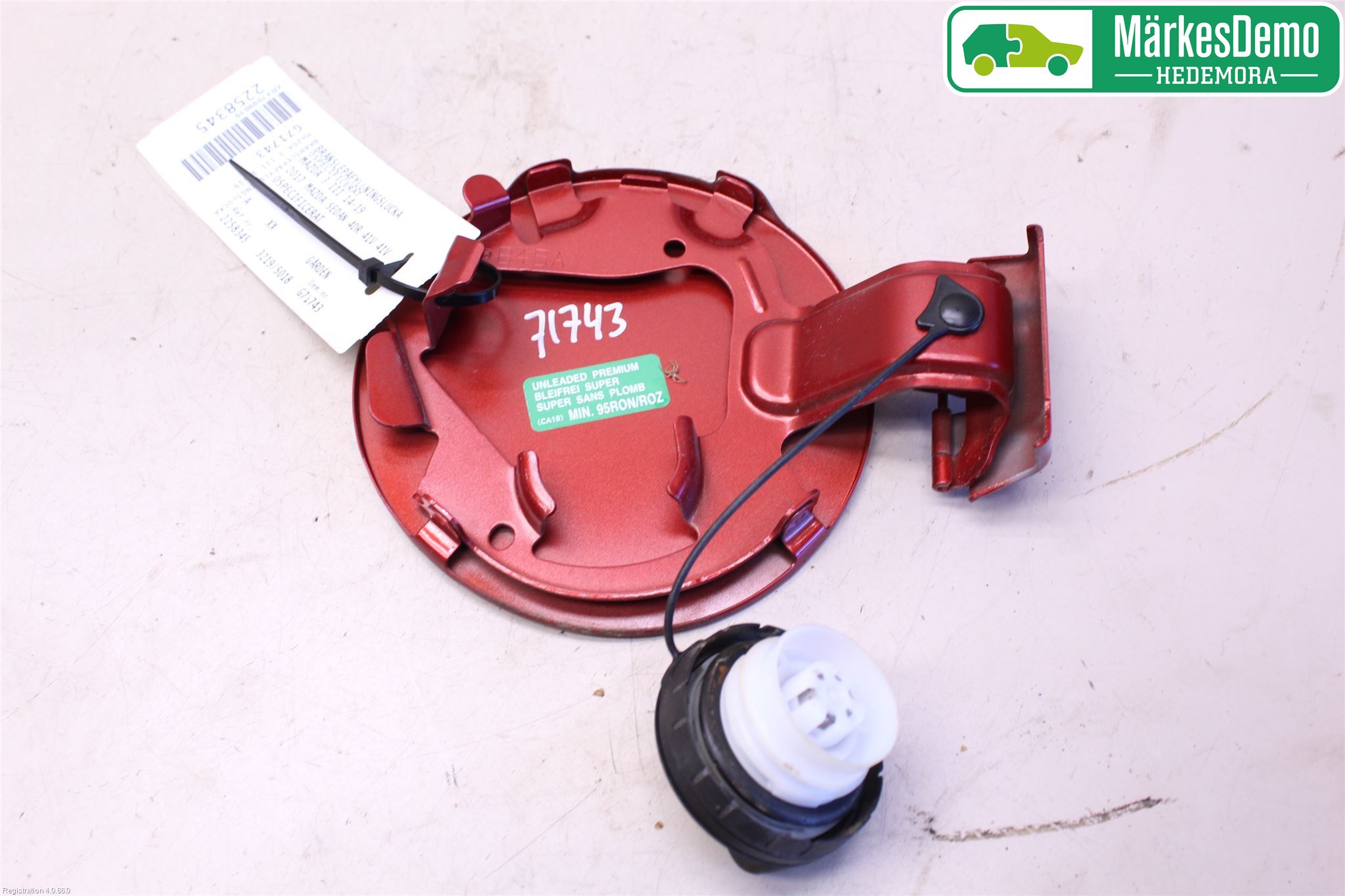 Mazda 3 III 14-19 Tanklucka