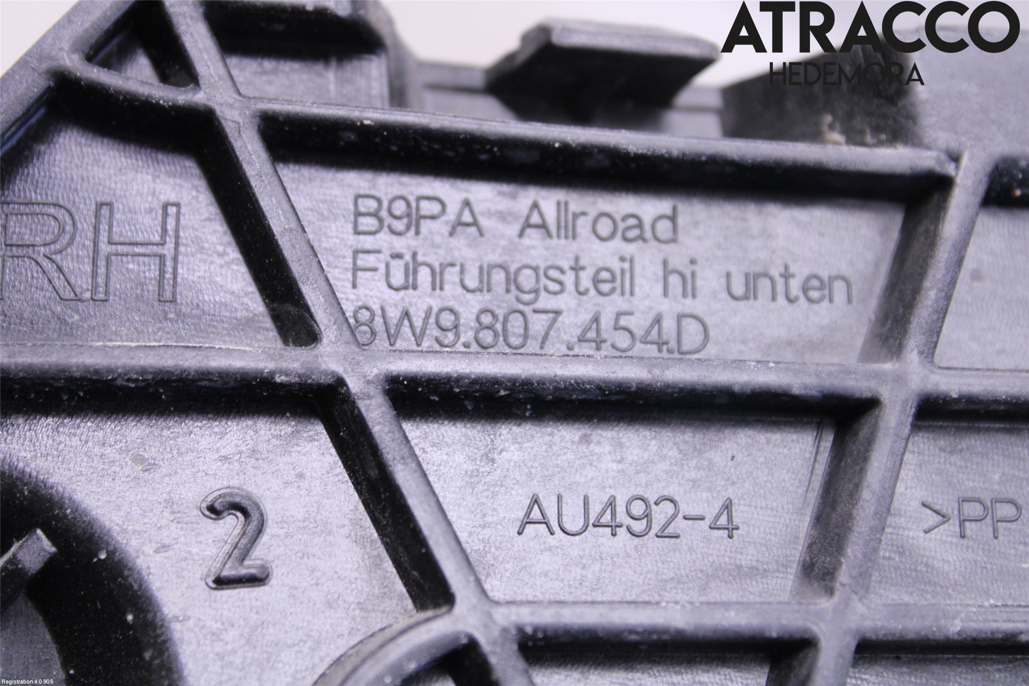 Audi A4 ALLROAD 17- Stötfångarfäste Bak Hö