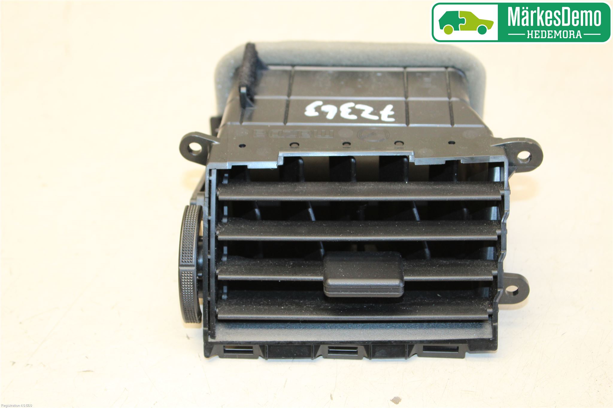 Mazda 6 08-13 Defrosterkanal-Munstycke