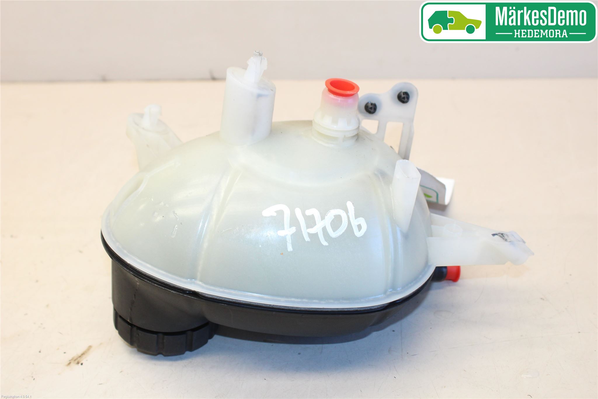 Mercedes-Benz MB C-KLASS (W205) 14-21 Expansionstank