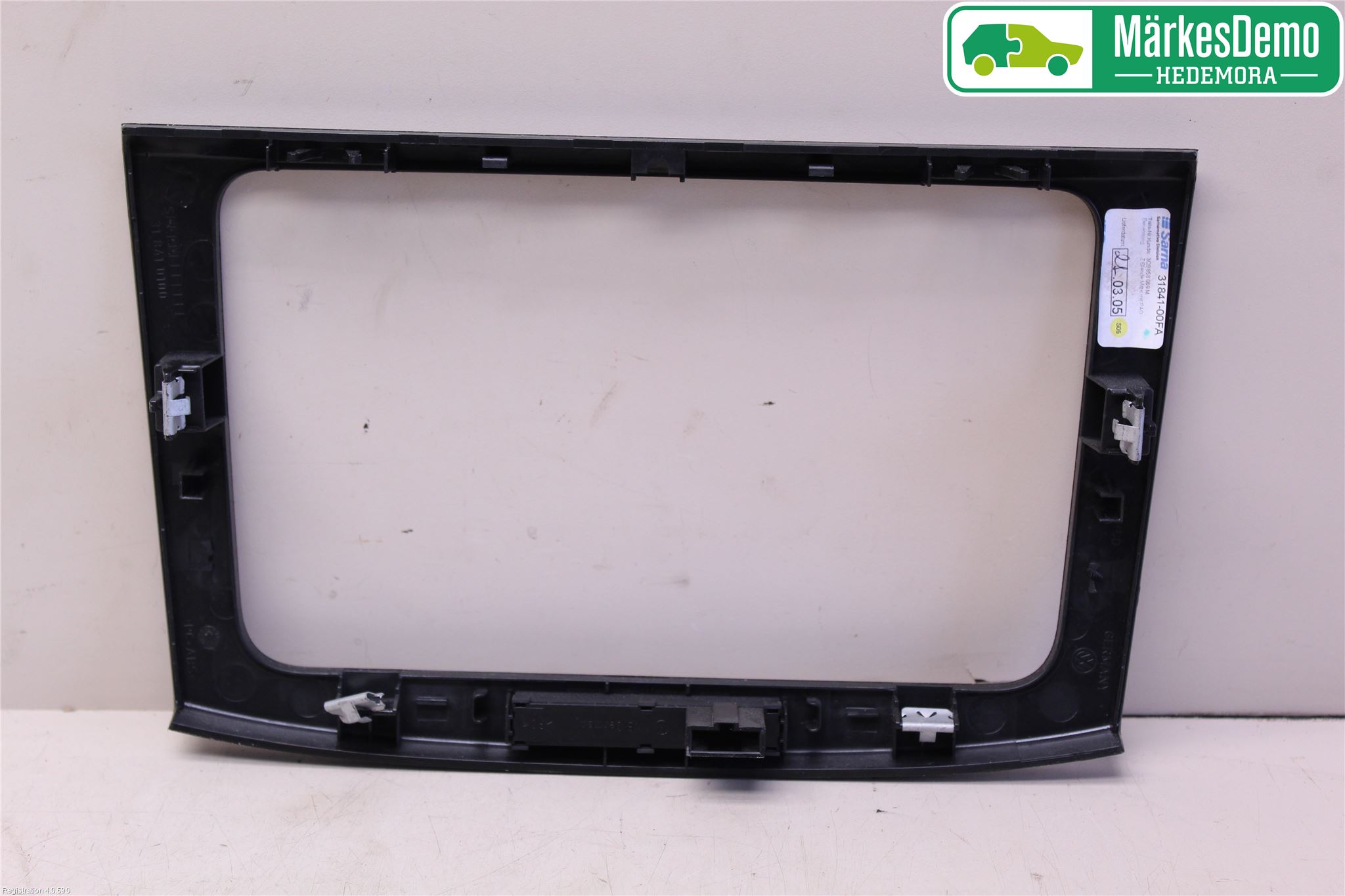 Volkswagen VW PASSAT 05-11 Instrument-Radio Sarg
