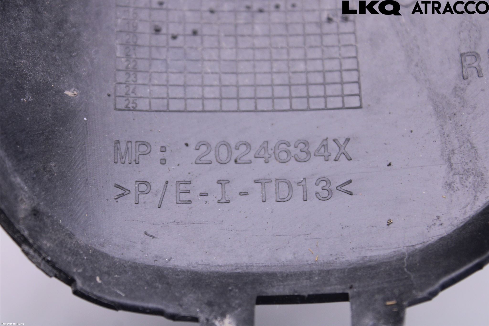 Dacia DUSTER 18-24 Dimljussarg Fram