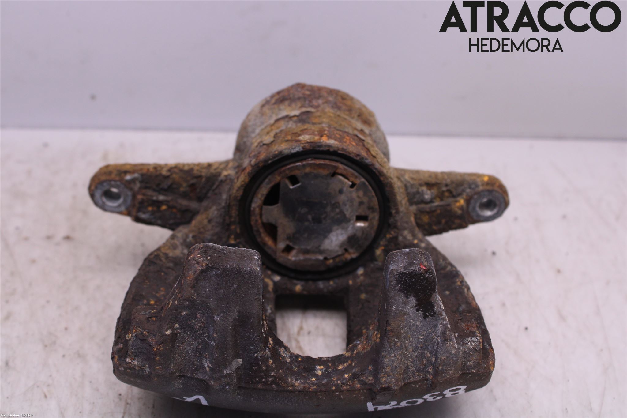 Toyota AVENSIS 03-06 Bromsok Fram Vänster