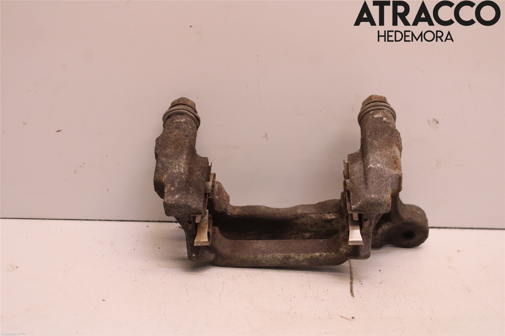 Mitsubishi OUTLANDER 13-21 Bromsokshållare