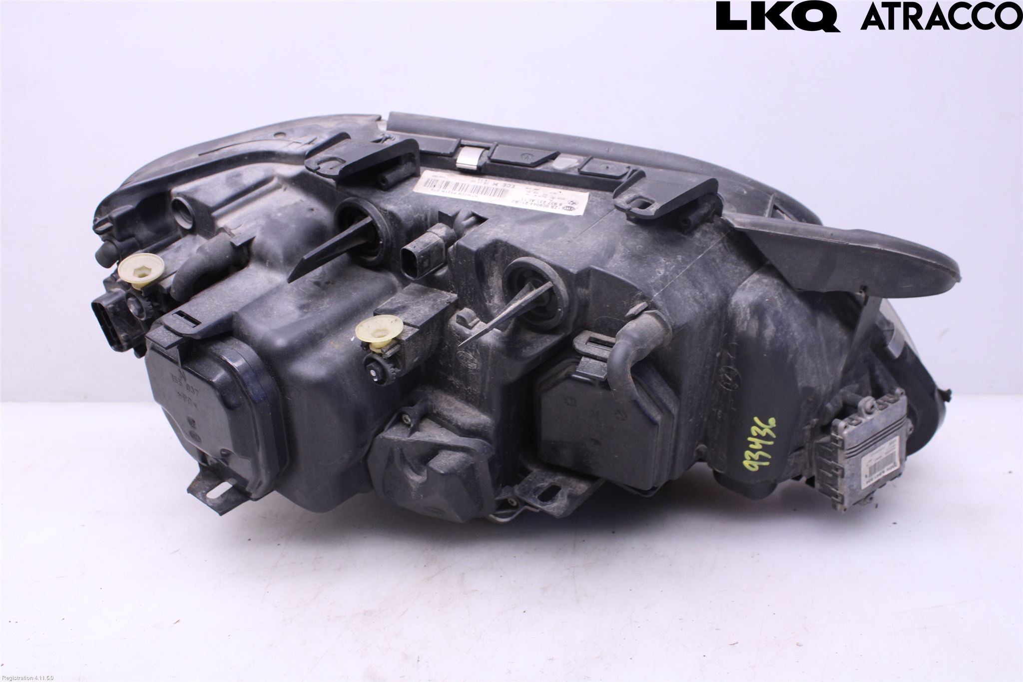 BMW 7 E65/66    00-08 Strålkastare Höger