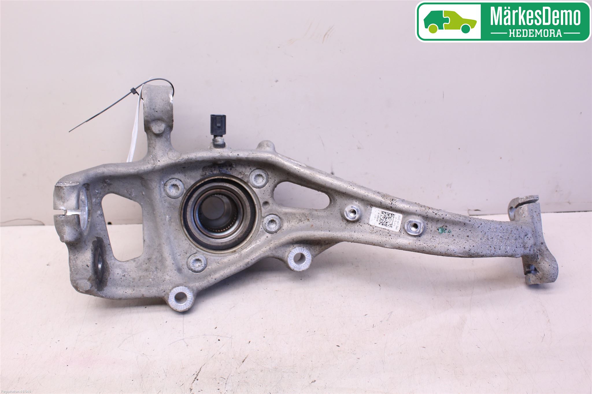 Audi A4/S4 B9 16-19 Styrspindel Lagerhus Hö