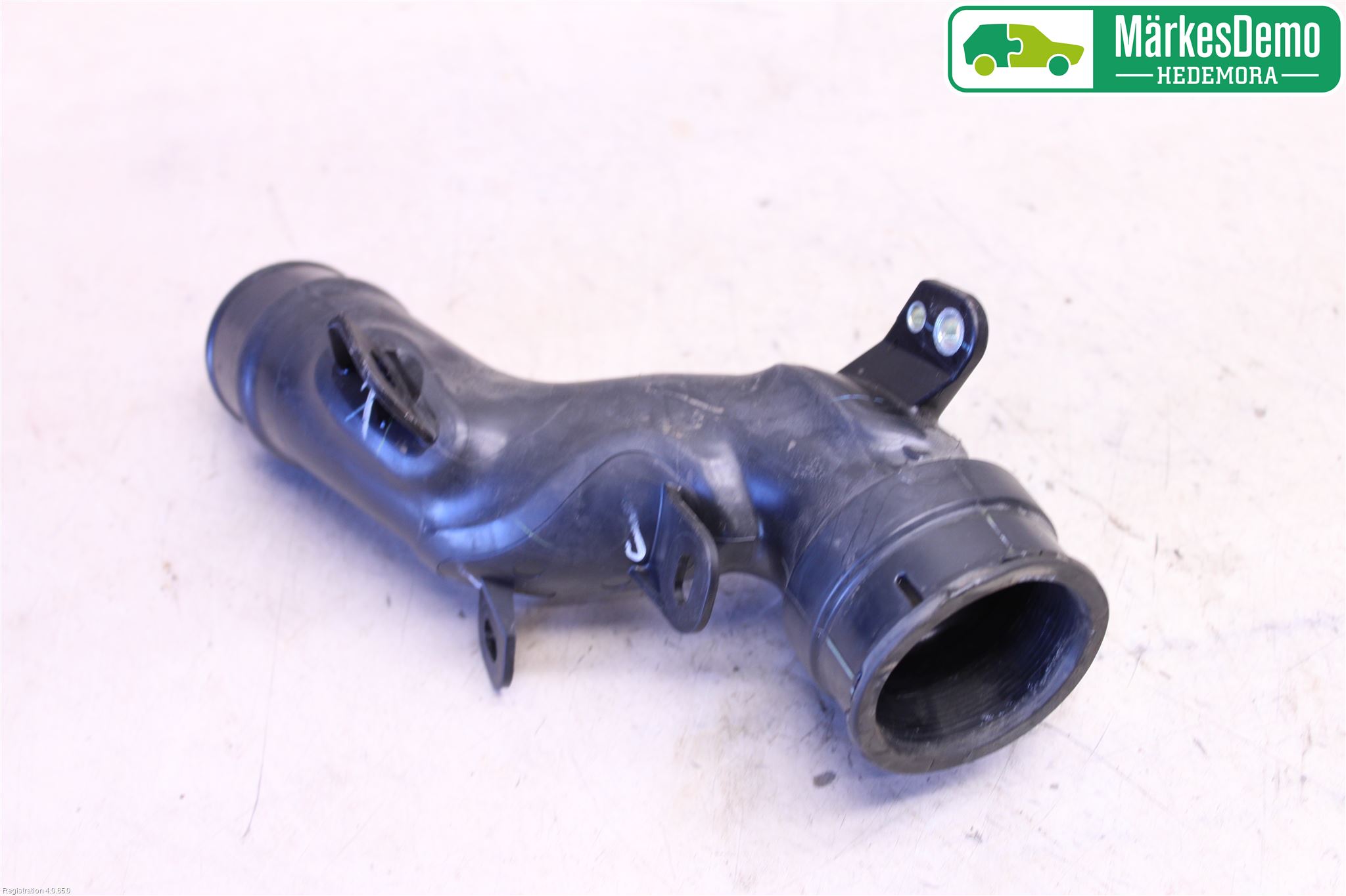 Nissan NOTE E12 14-20 Laddluft-Intercoolerrör