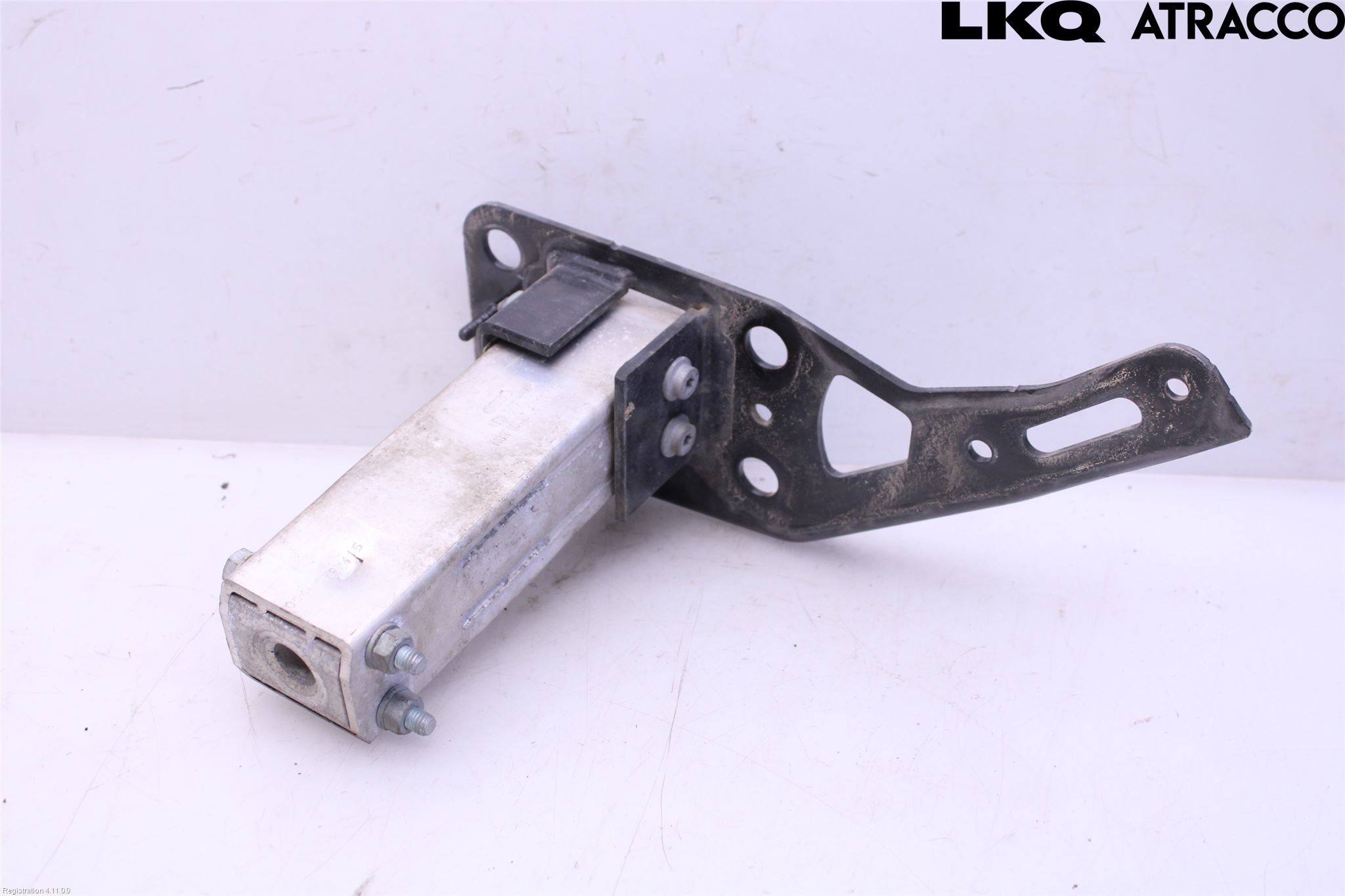 Audi A6/S6     05-11 Stötfångarbärjärn Fram