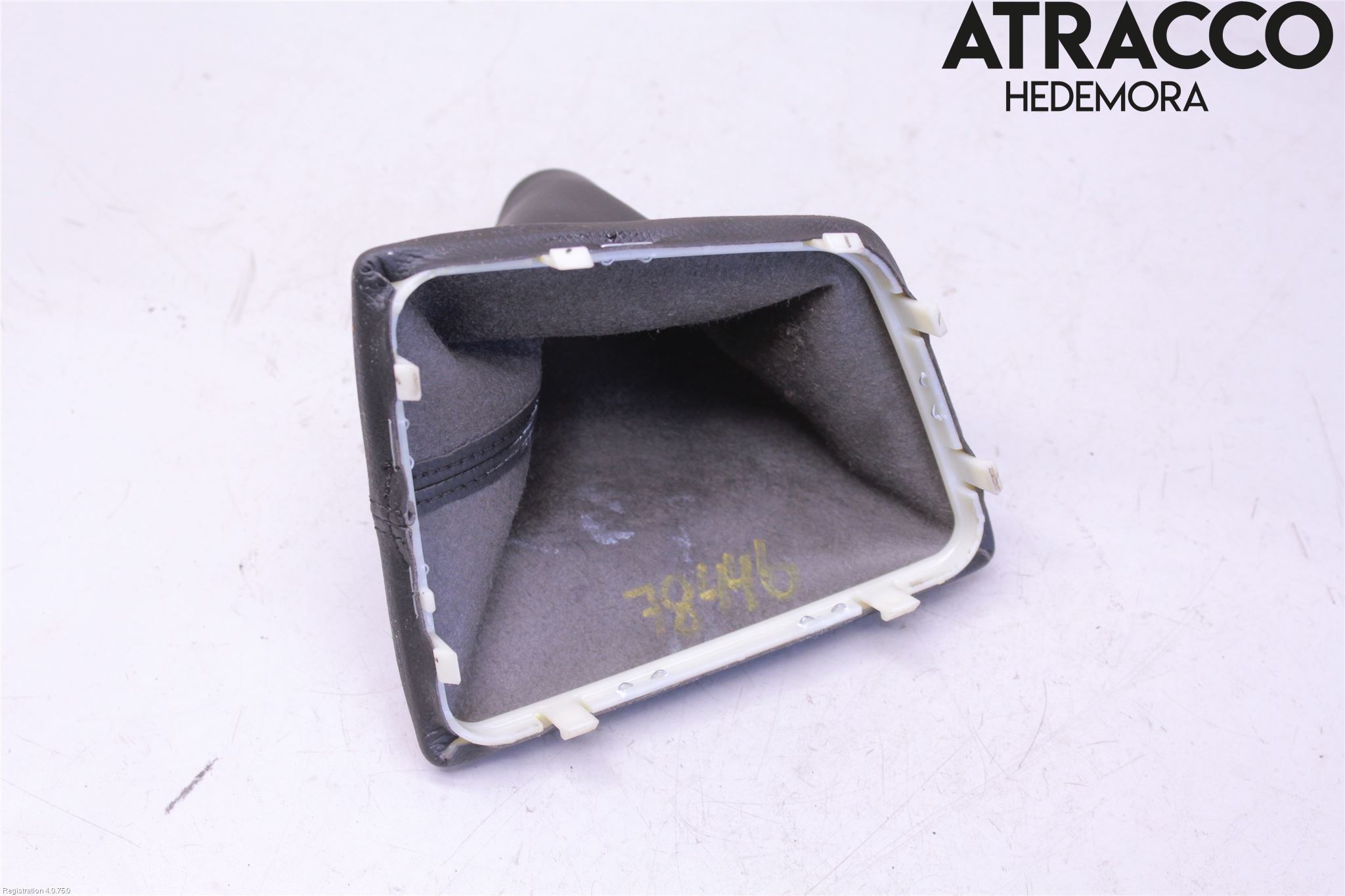 Hyundai i20 GB 15-20 Växelspaksdamask