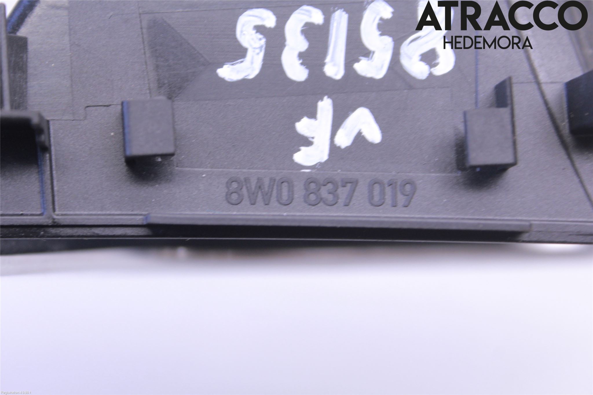 Audi A4/S4 B9 16-19 Dörrhandtag Inre Vä