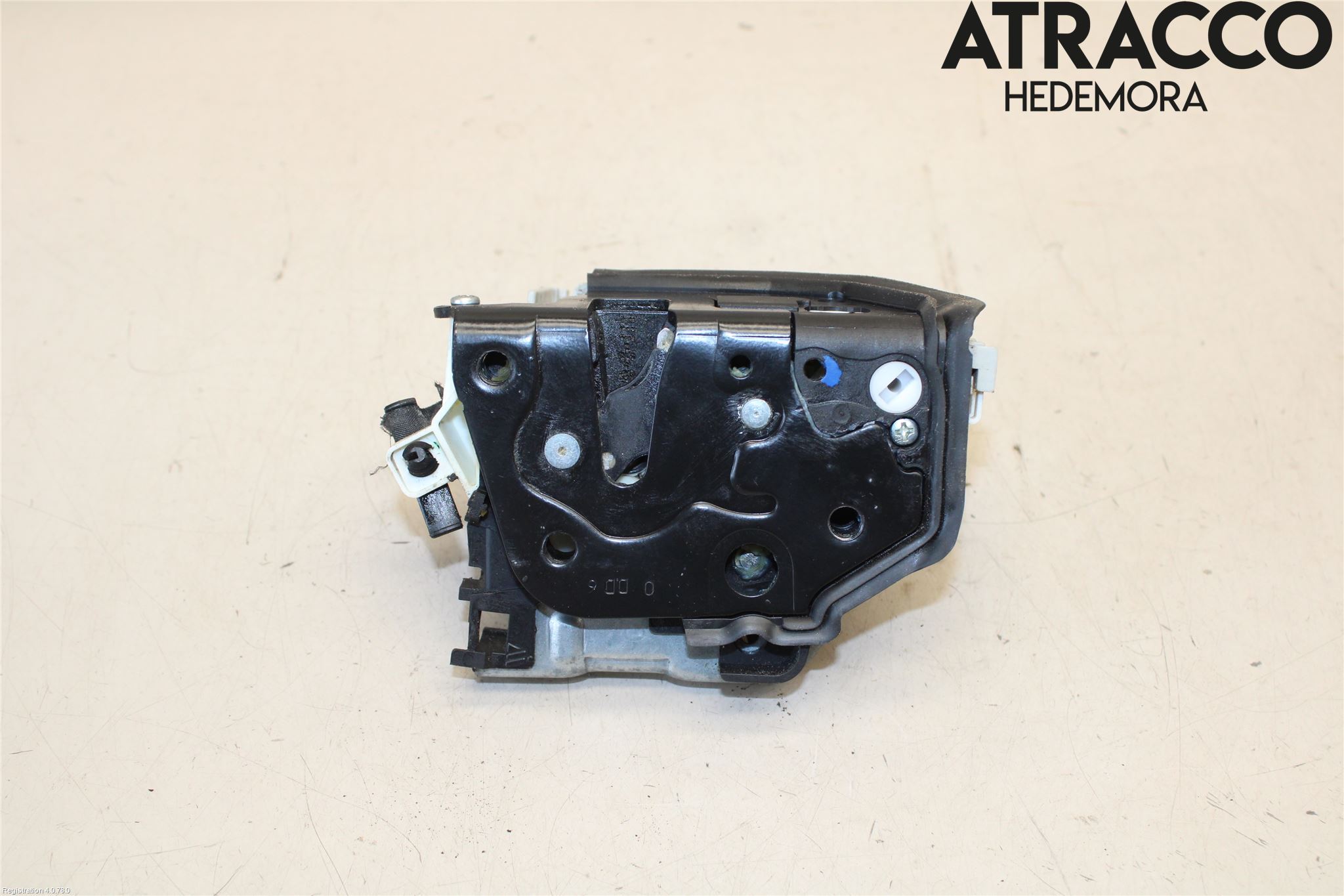 Audi A4/S4 B9 16-19 Låskista-Dörrlås