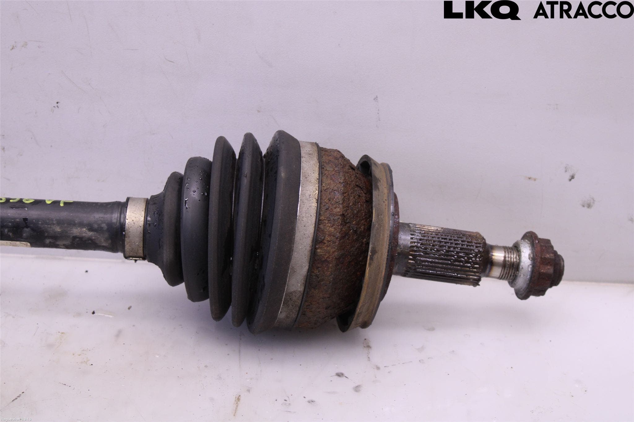 Volkswagen VW TRANSP/CARAVELLE (T5) 04-15 Drivaxel Fram Vänster