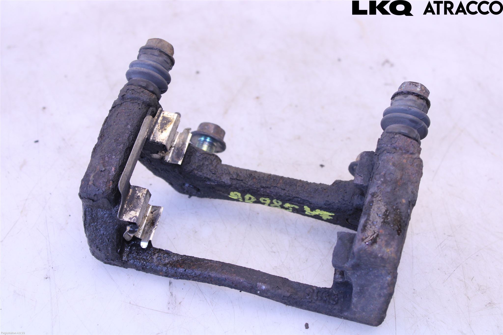 Nissan NOTE E11 06-14 Bromsokshållare