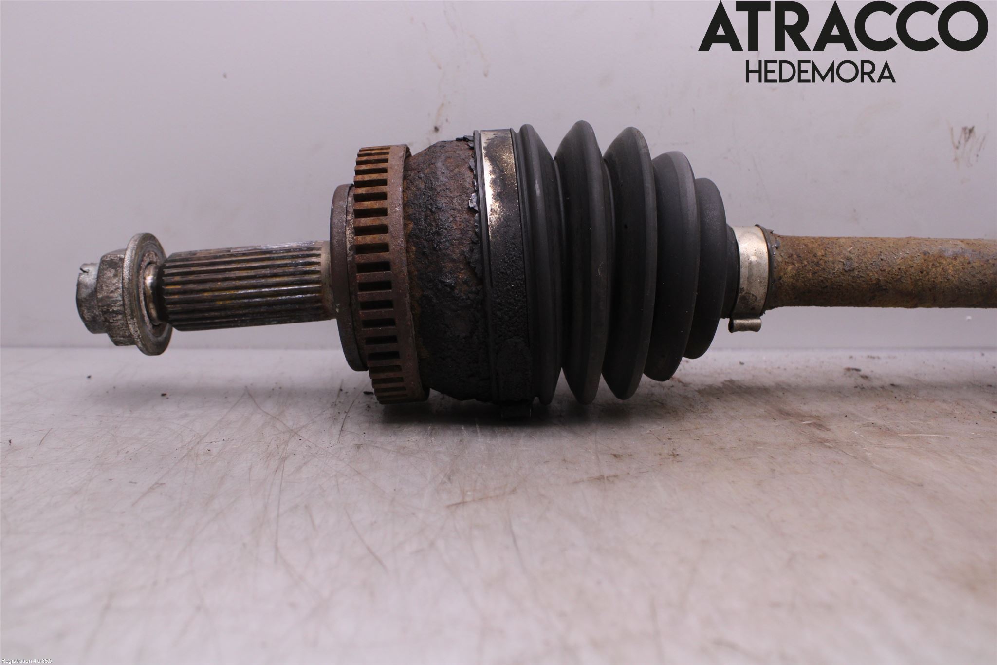 Kia OPTIMA 00-15 Drivaxel Fram Höger