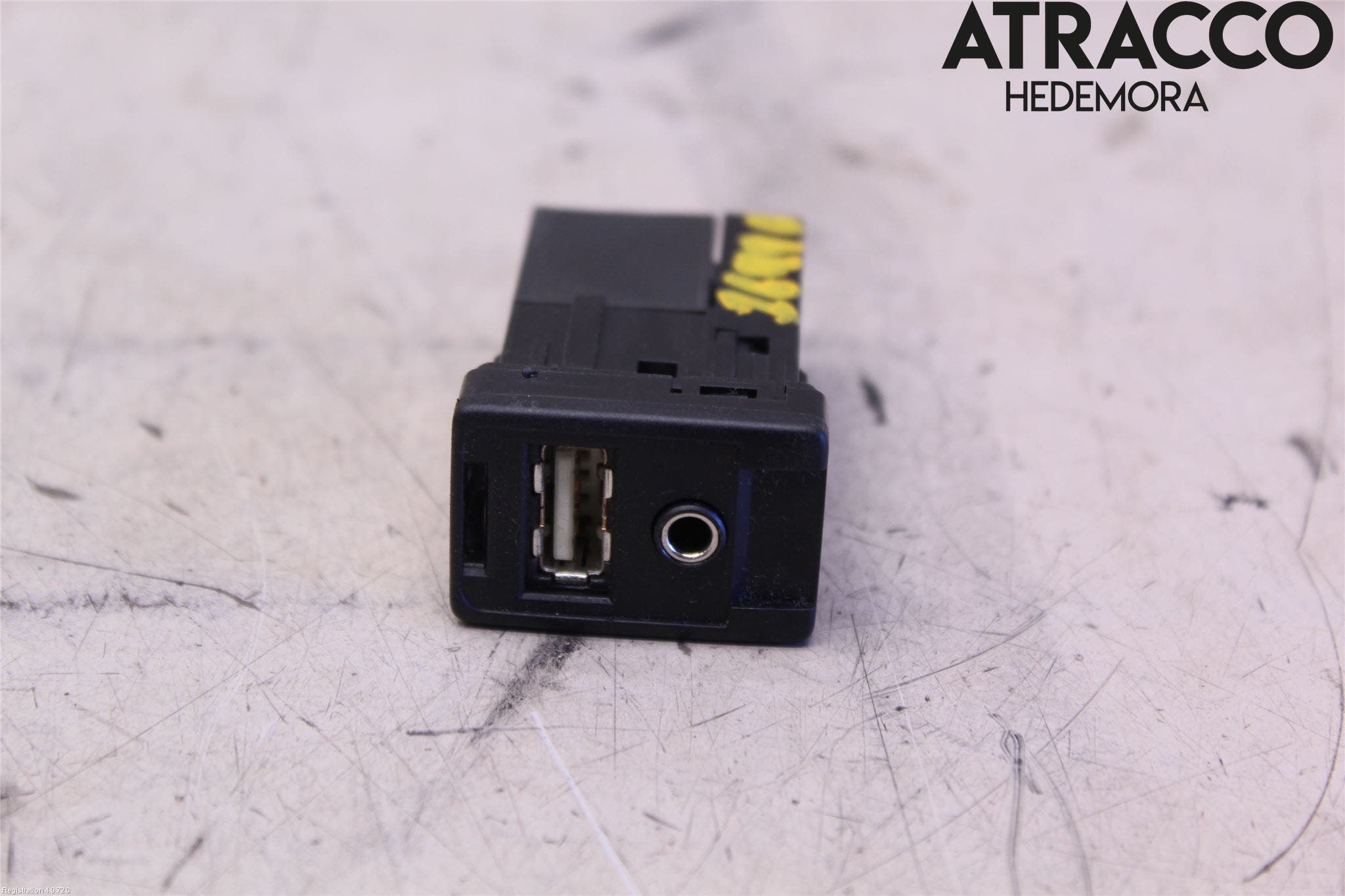 Toyota AURIS 13-19 Usb Connection