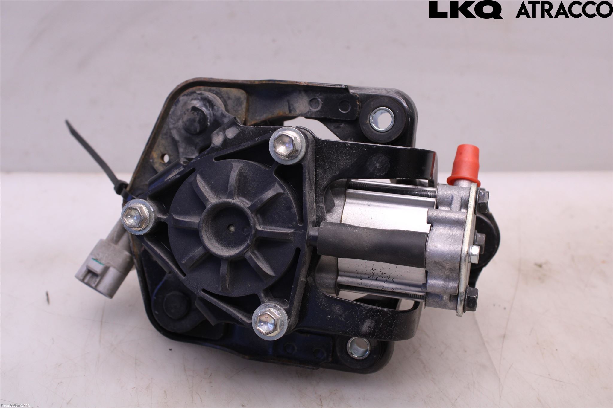 Mitsubishi OUTLANDER 13-21 Vakuumpump