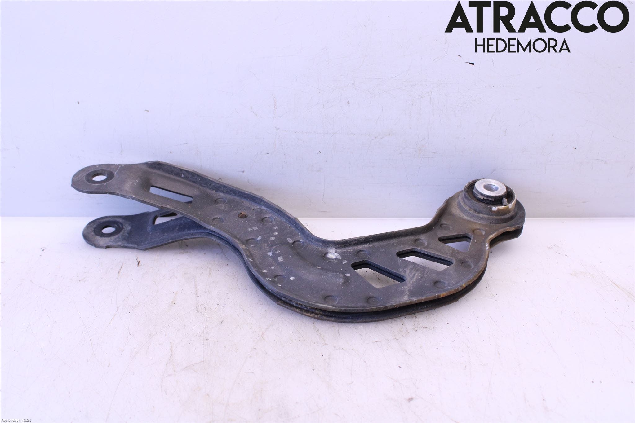 Mercedes-Benz MB CLA-KLASS (C117/X117) 13-19 Bärarm Bak Övre Vänster