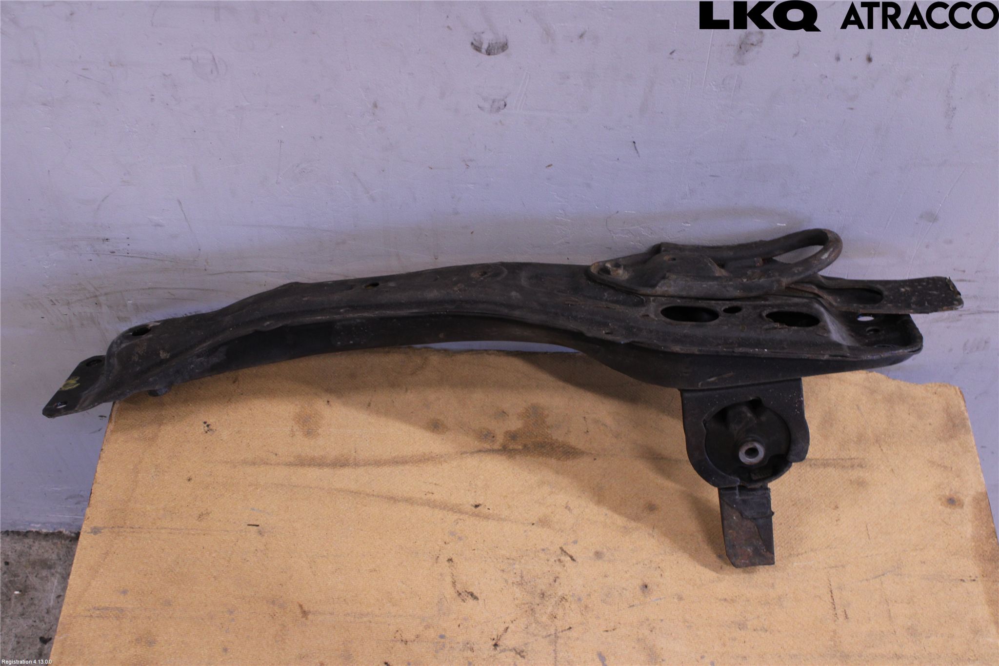 Toyota COROLLA 02-07 Framvagnsbalk