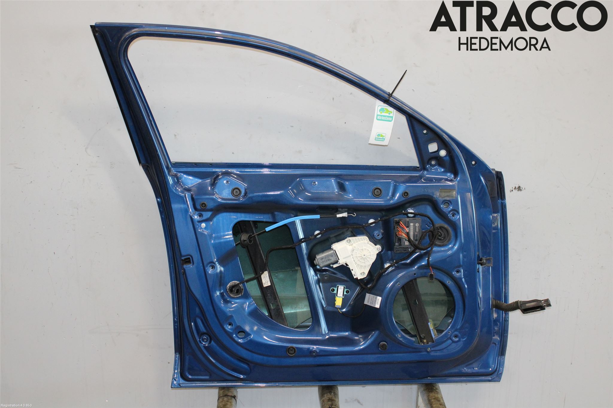 Audi A4/S4 08-11 Dörr Fram Vänster
