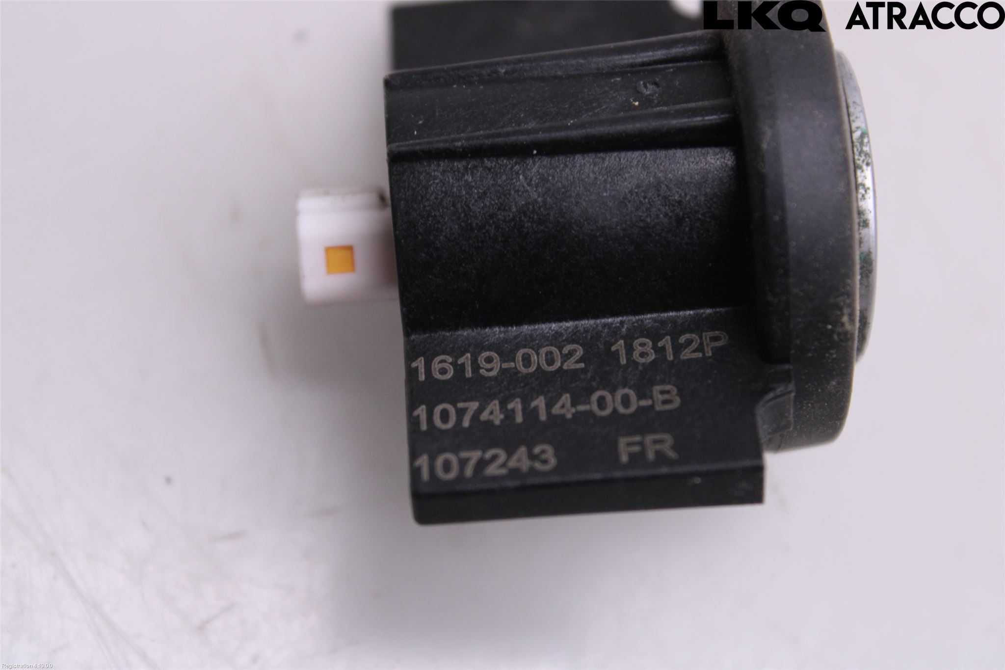 Tesla MODEL X 16- Strömställare Dörröppnare