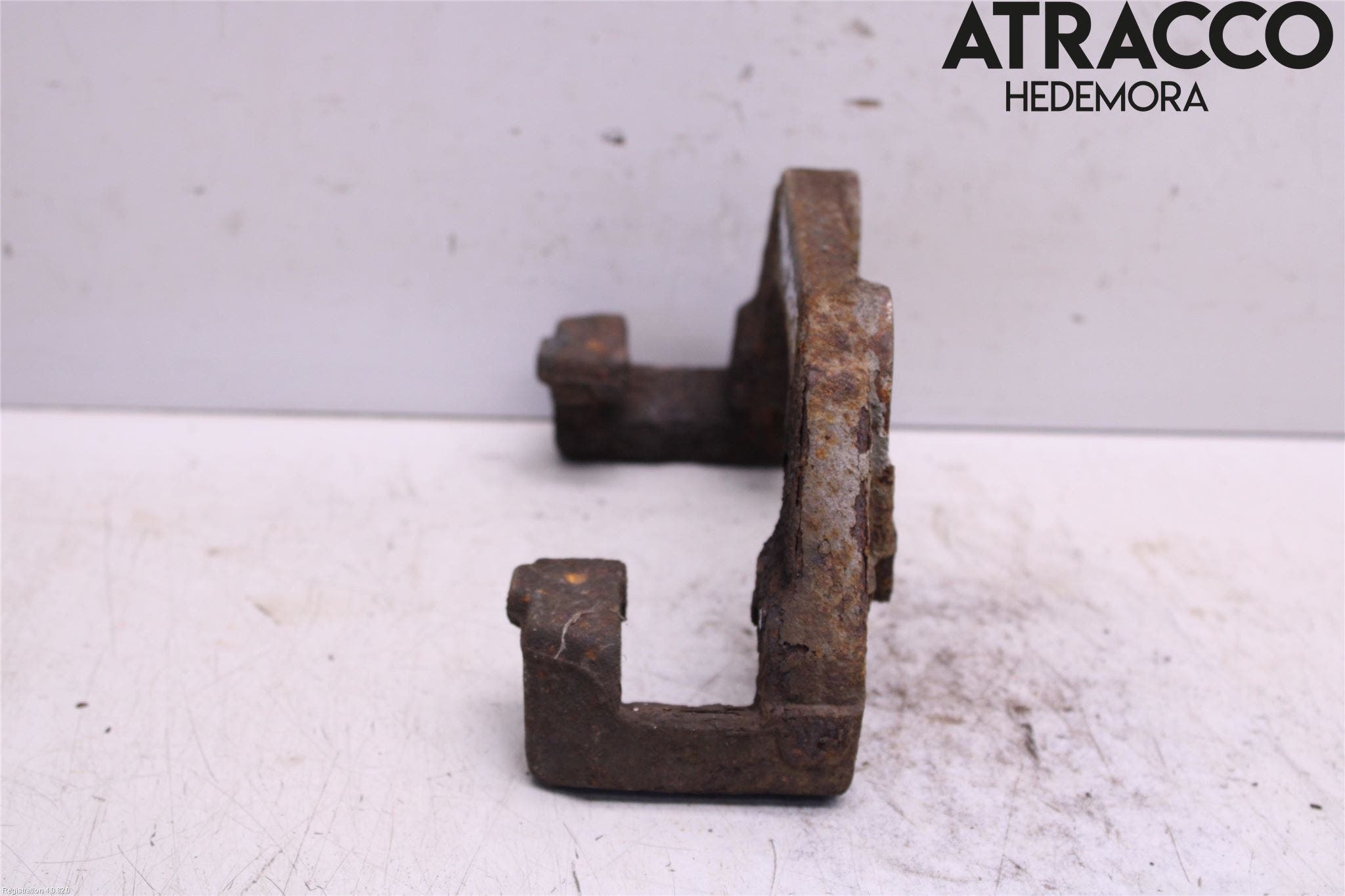 BMW 6 E63/64 02-10 Bromsokshållare