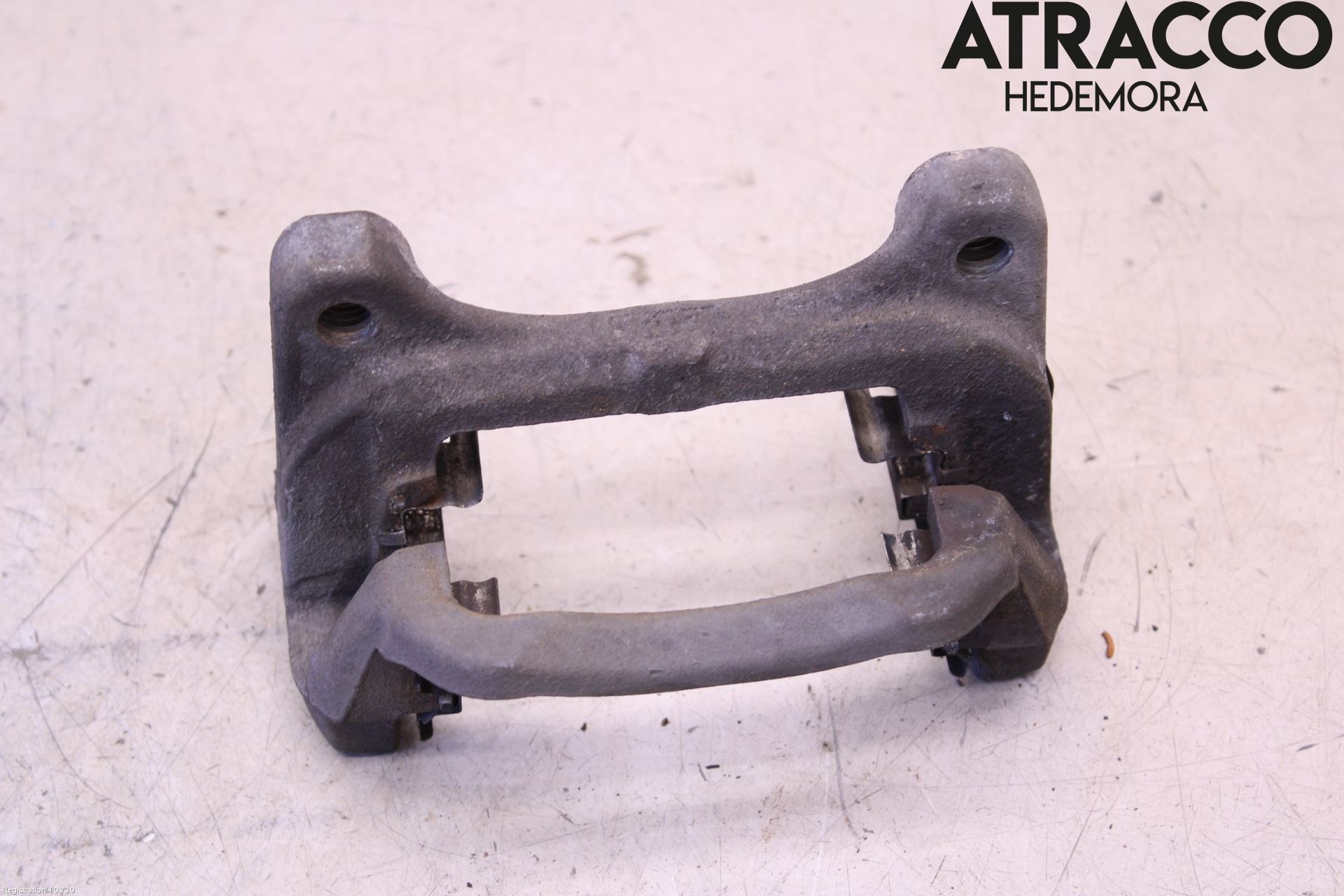 Opel INSIGNIA 17- Bromsokshållare