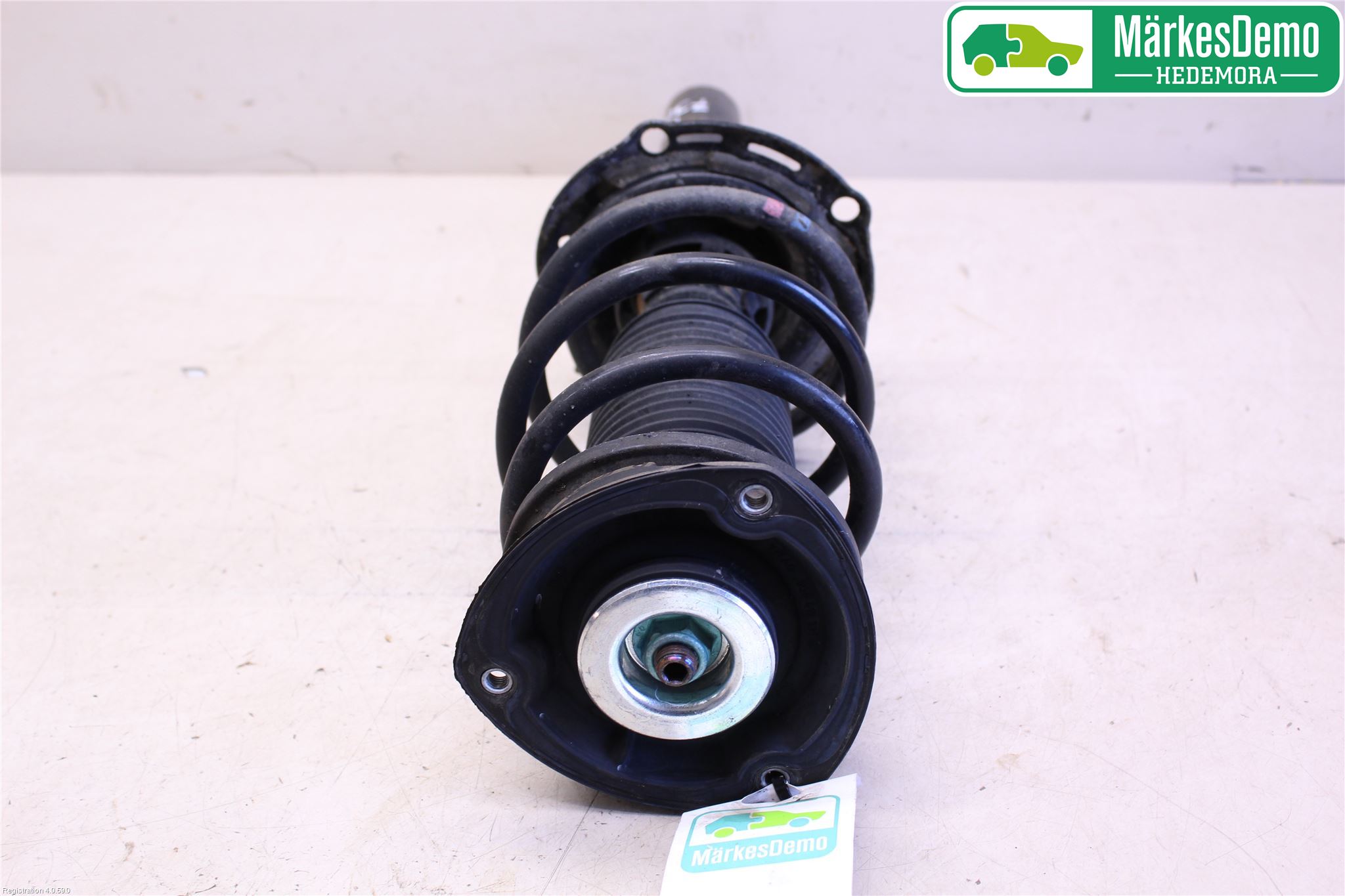 Volkswagen VW GOLF / E-GOLF VII 13-20 Fjäderben Fram Höger