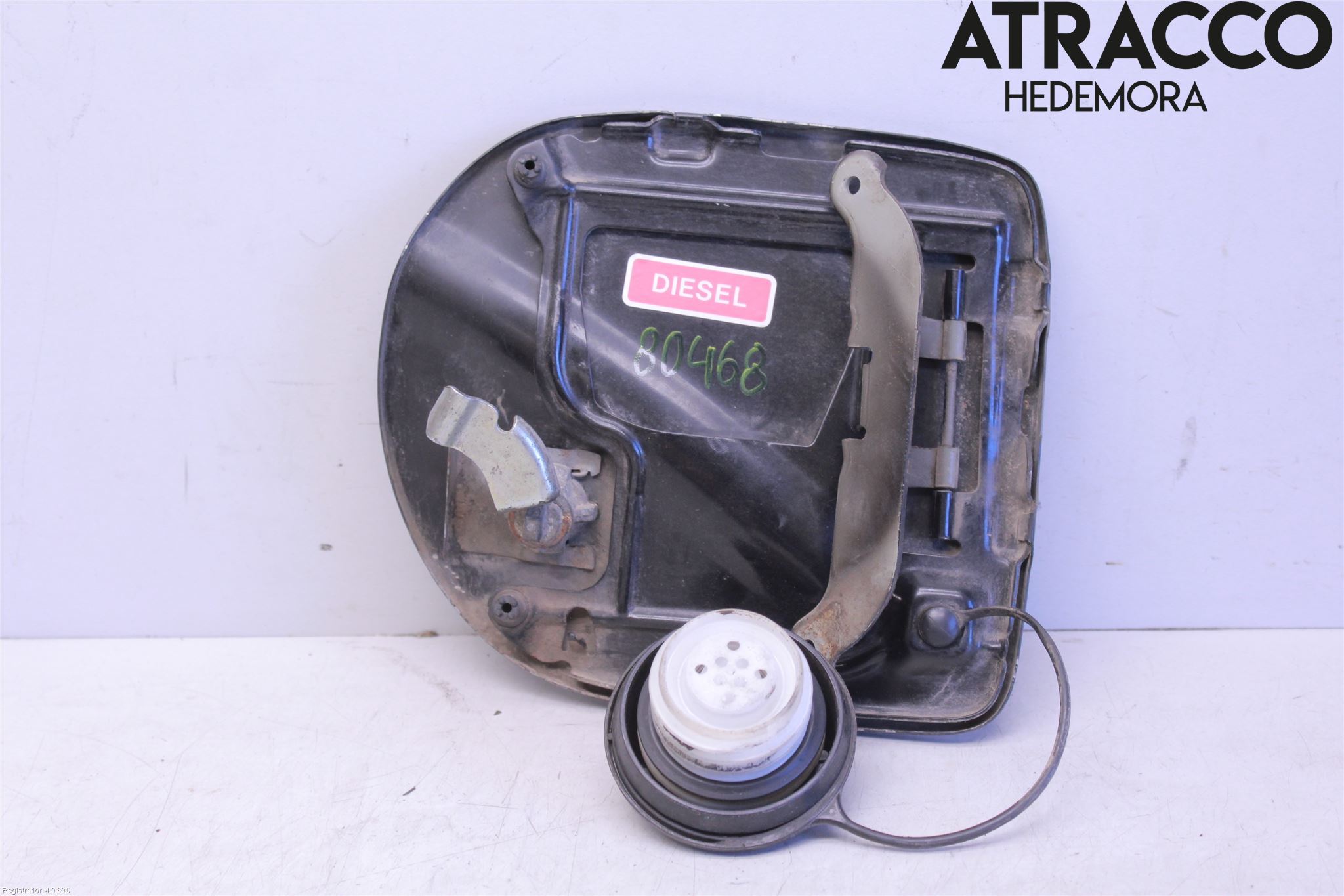 Nissan NAVARA 05-16 Tanklucka