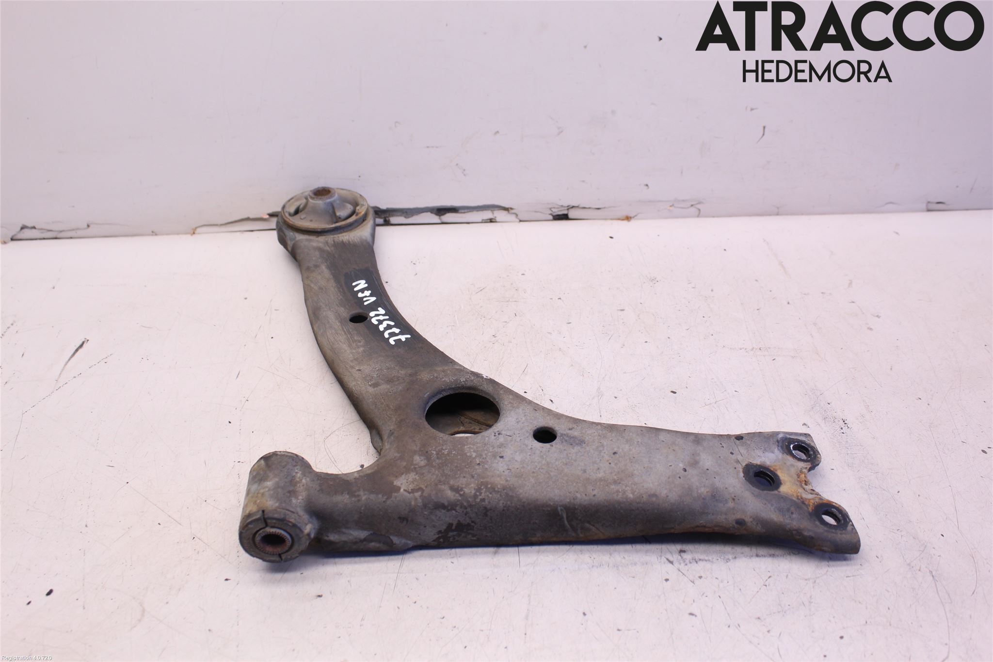 Toyota COROLLA VERSO 08-09 Bärarm Fram Undre Vä