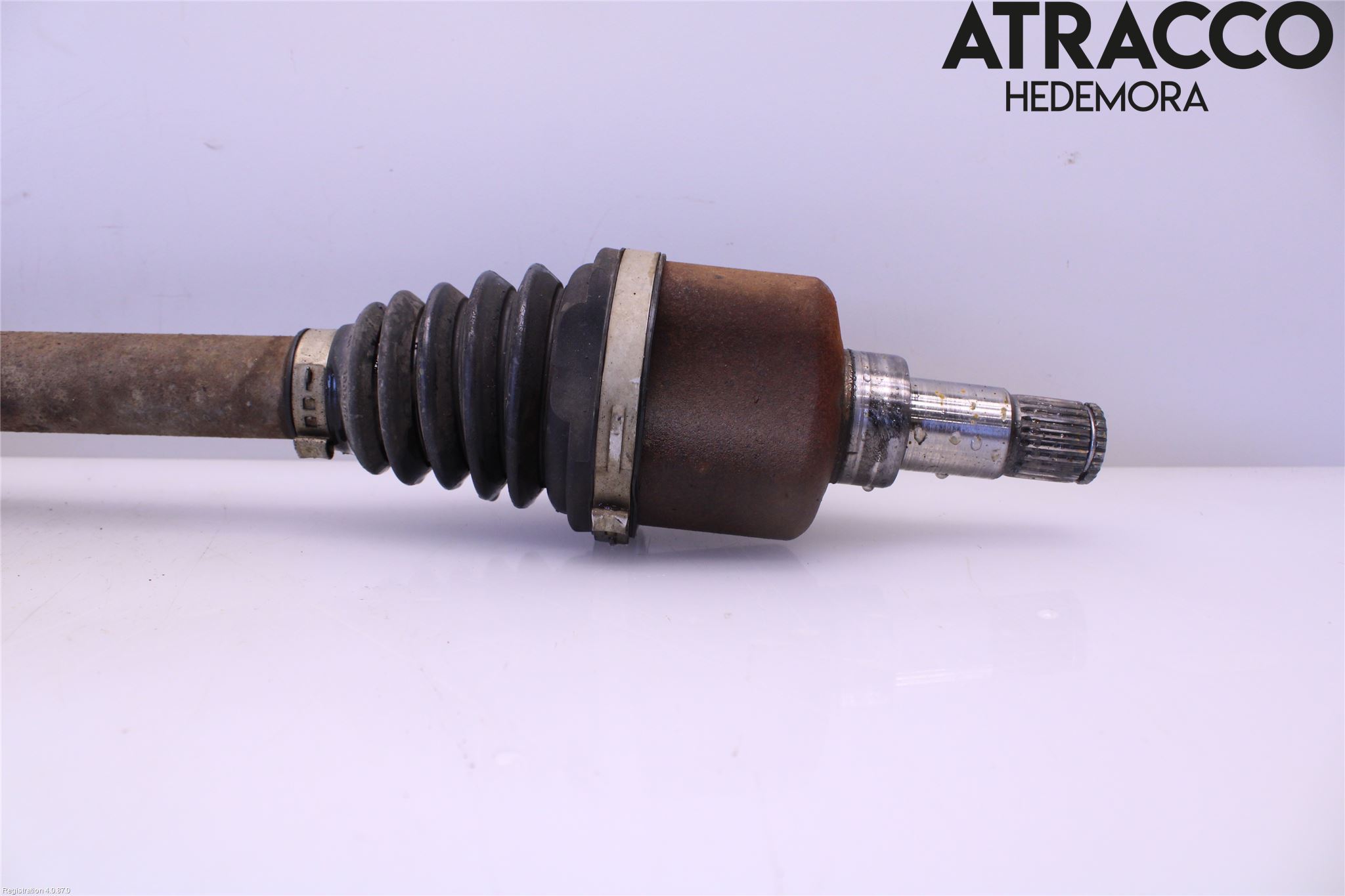 Ford FOCUS 15-18 Drivaxel Fram Vänster