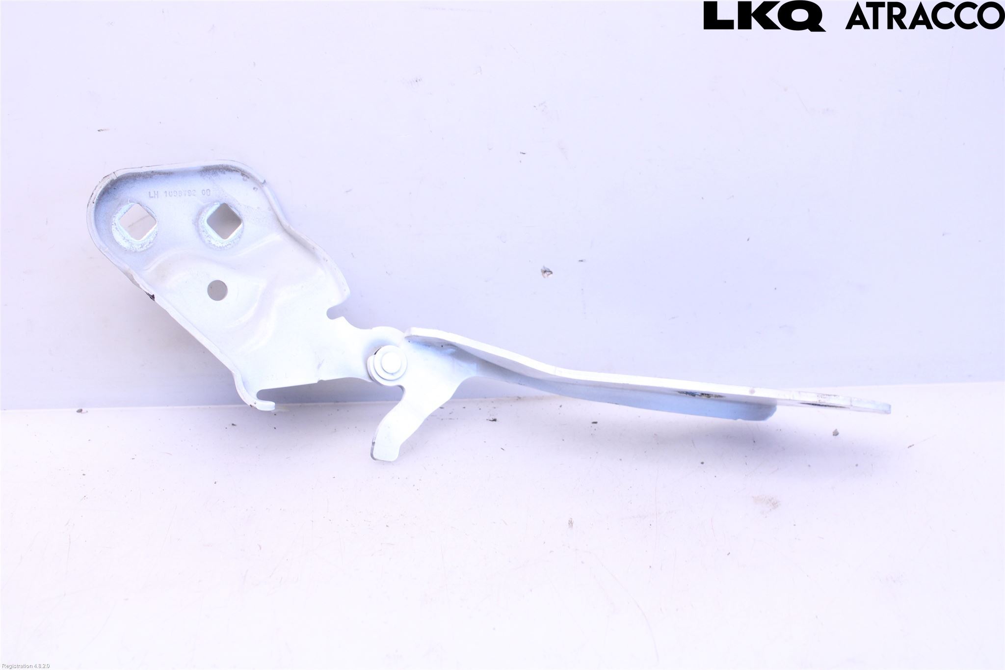 Tesla MODEL 3 17- Huvgångjärn