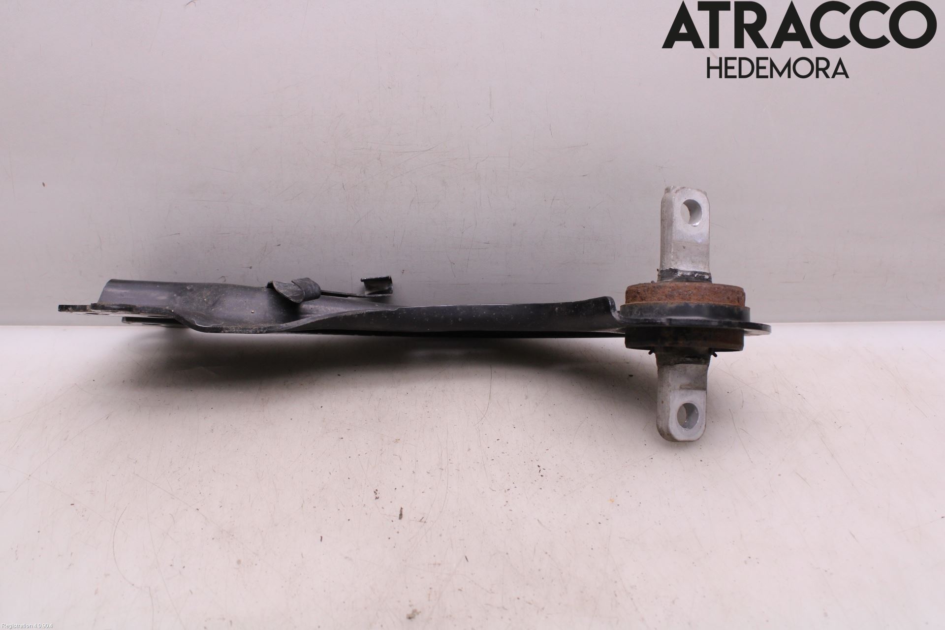 Toyota RAV4 19- Bärarm Bak Höger