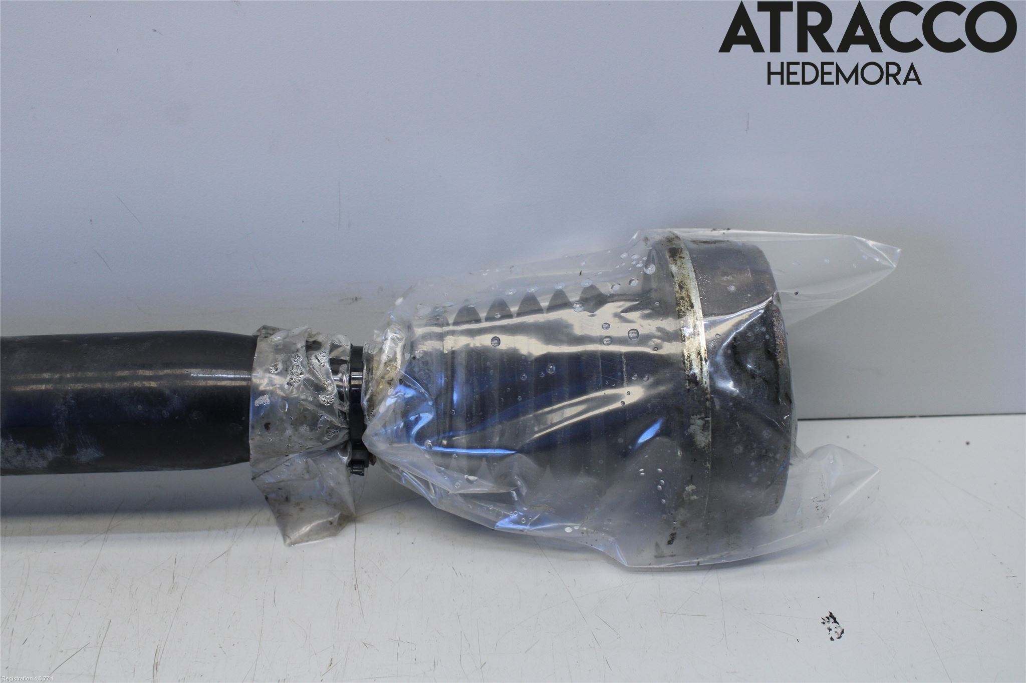 Volkswagen VW POLO 05-09 Drivaxel Fram Höger
