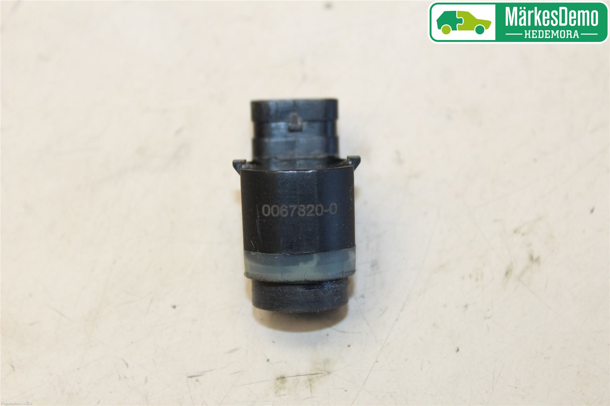 BMW 5 F10/F11/F18 09-17 Parkeringshjälp Frontsensor