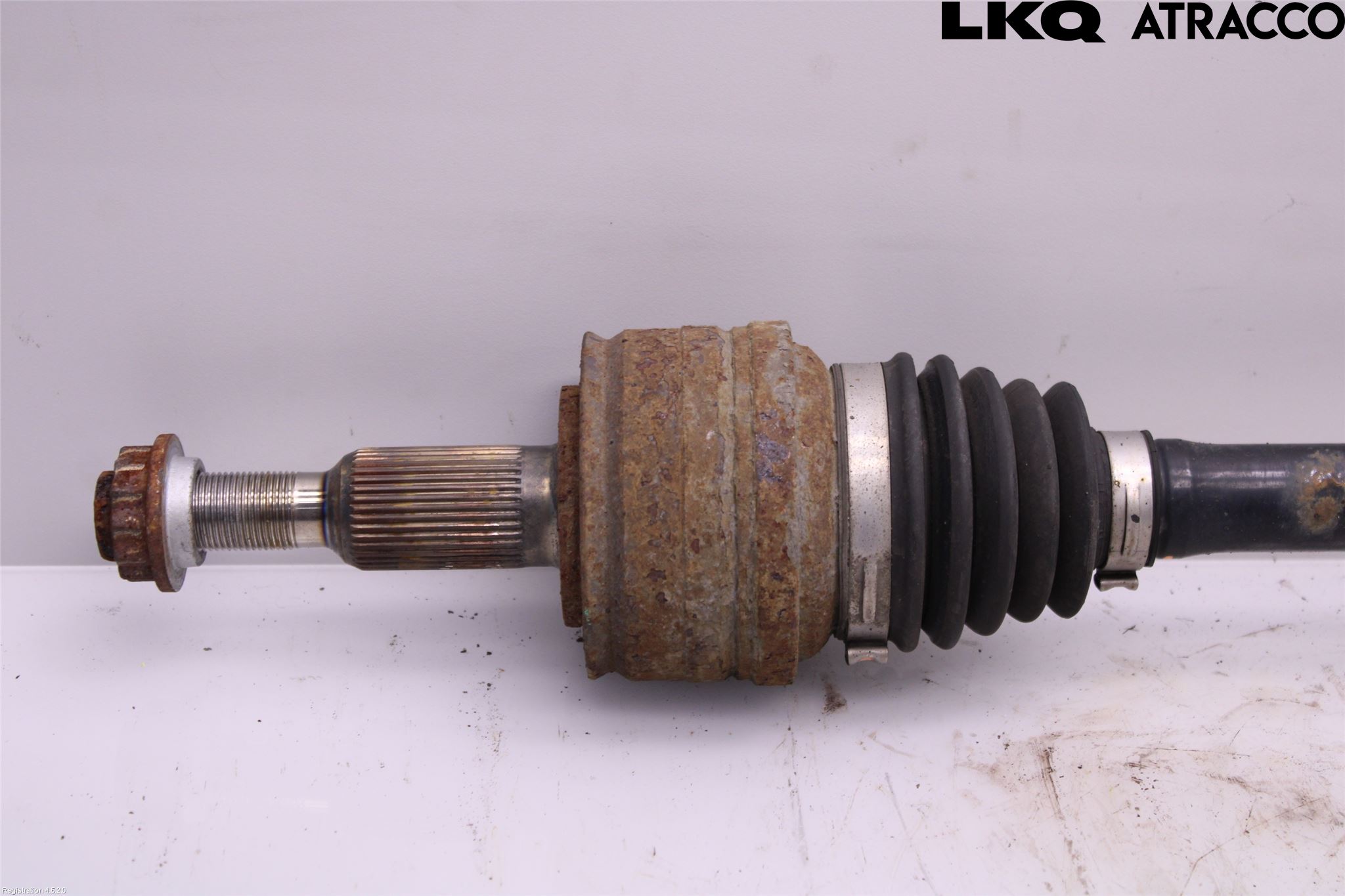 Volkswagen VW TRANSP/CARAVELLE (T6) 16-22 Drivaxel Bak Vänster
