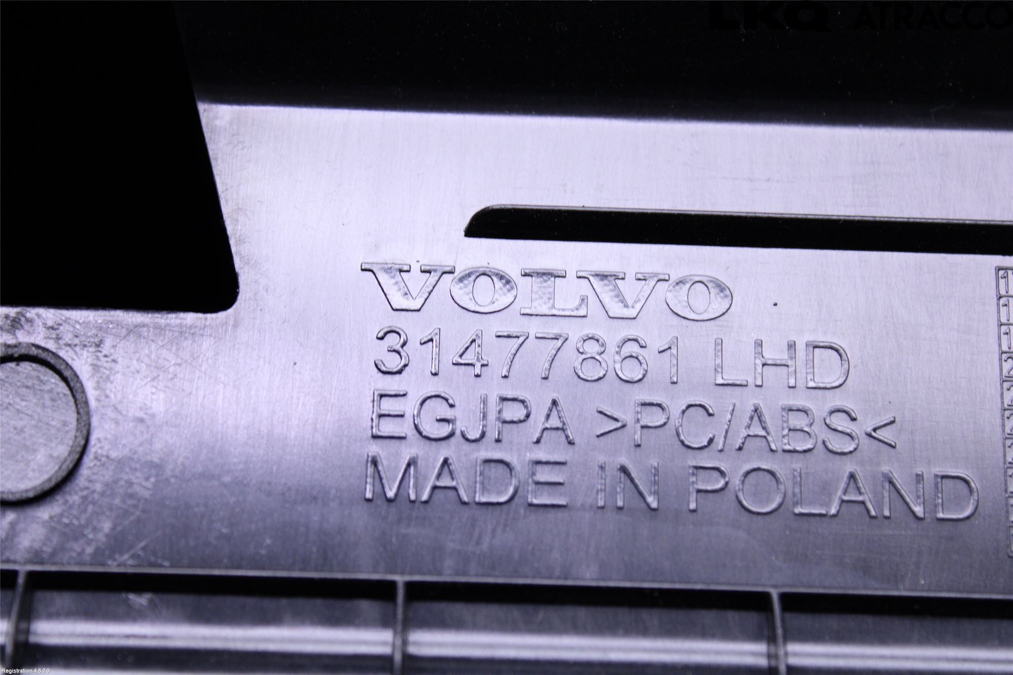 Volvo V60 CROSS COUNTRY 19- Handskfack