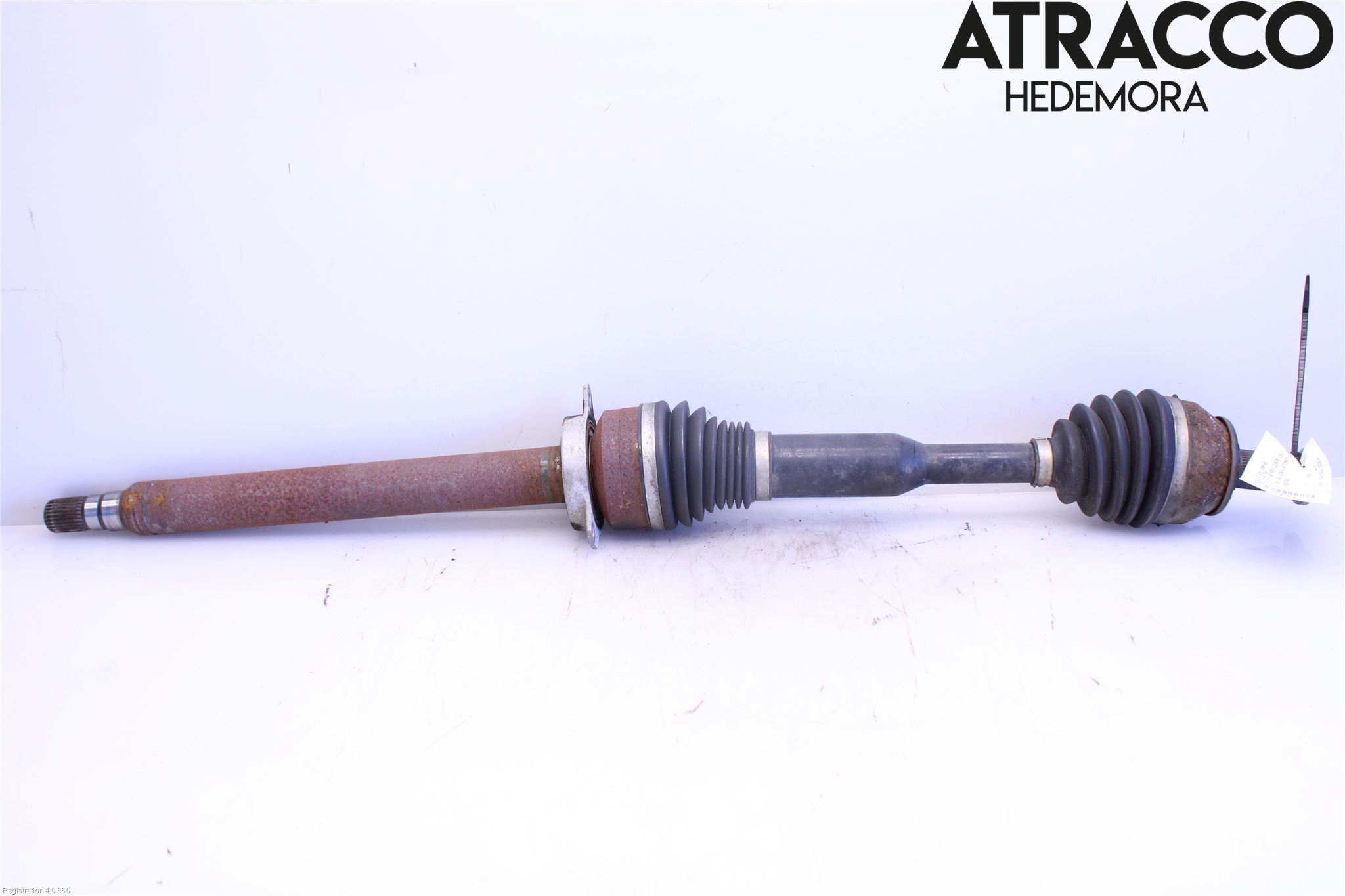 Volvo S60 CROSS COUNTRY 16-19 Drivaxel Fram Höger