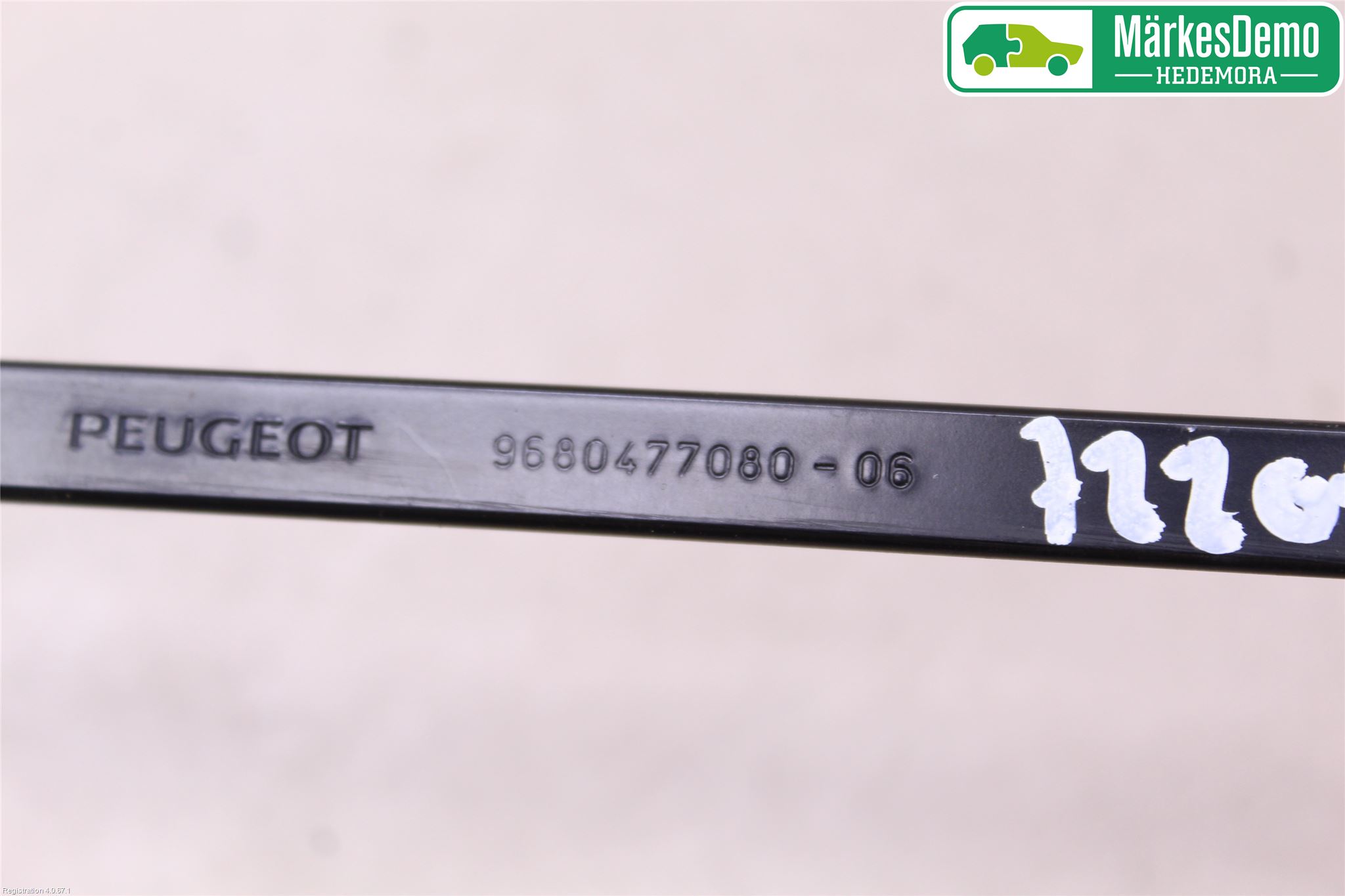 Peugeot 308 08-13 Torkararm Armar Vindruta