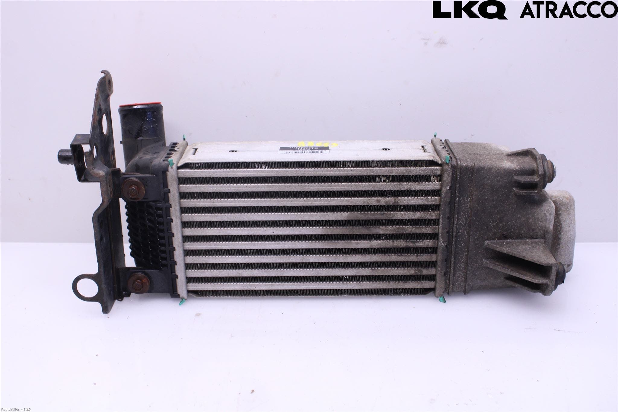 Toyota AURIS 10-12 Laddluft-Intercooler Kyl