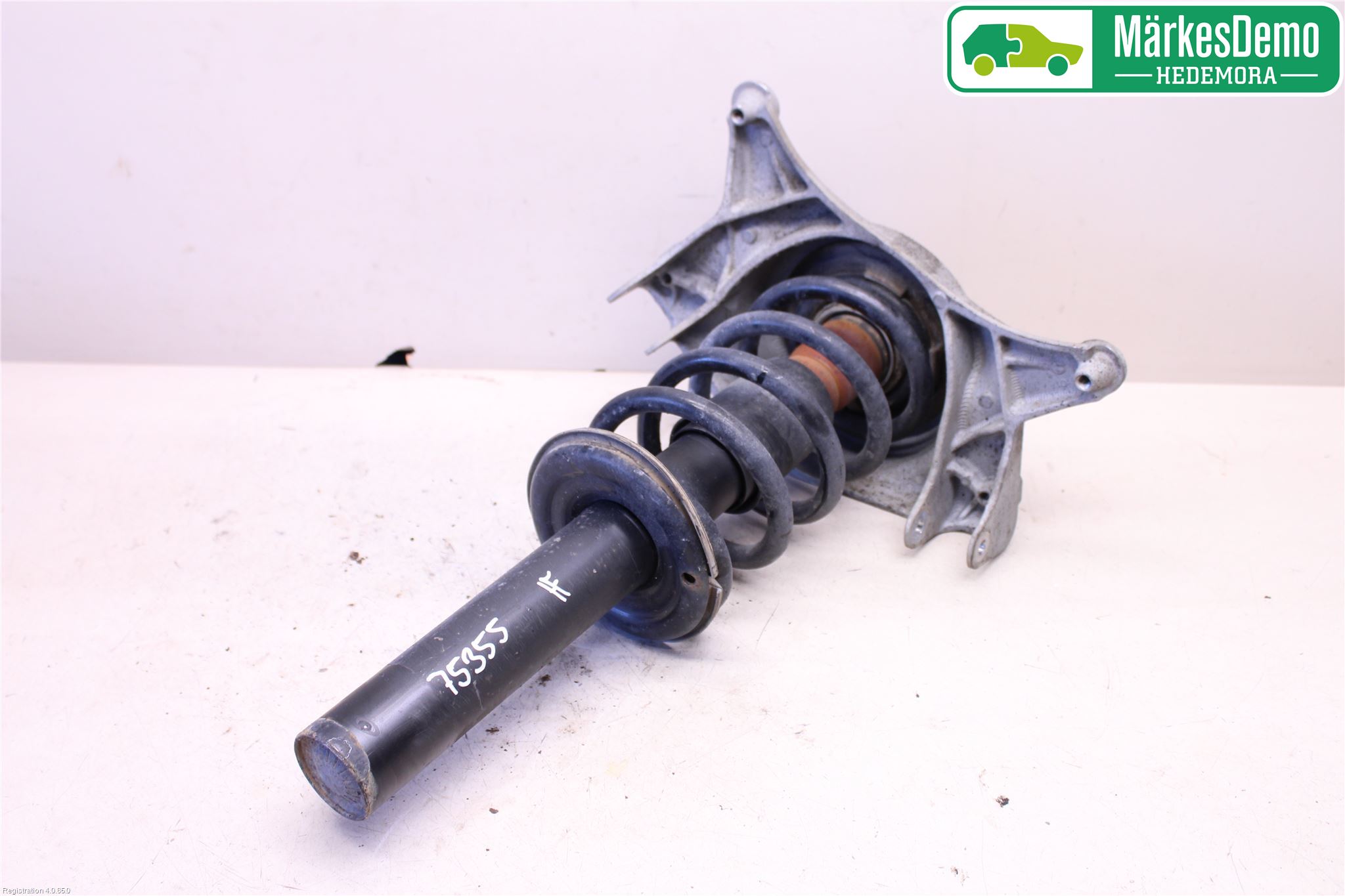 Audi Q5 09-16 Fjäderben Fram Höger