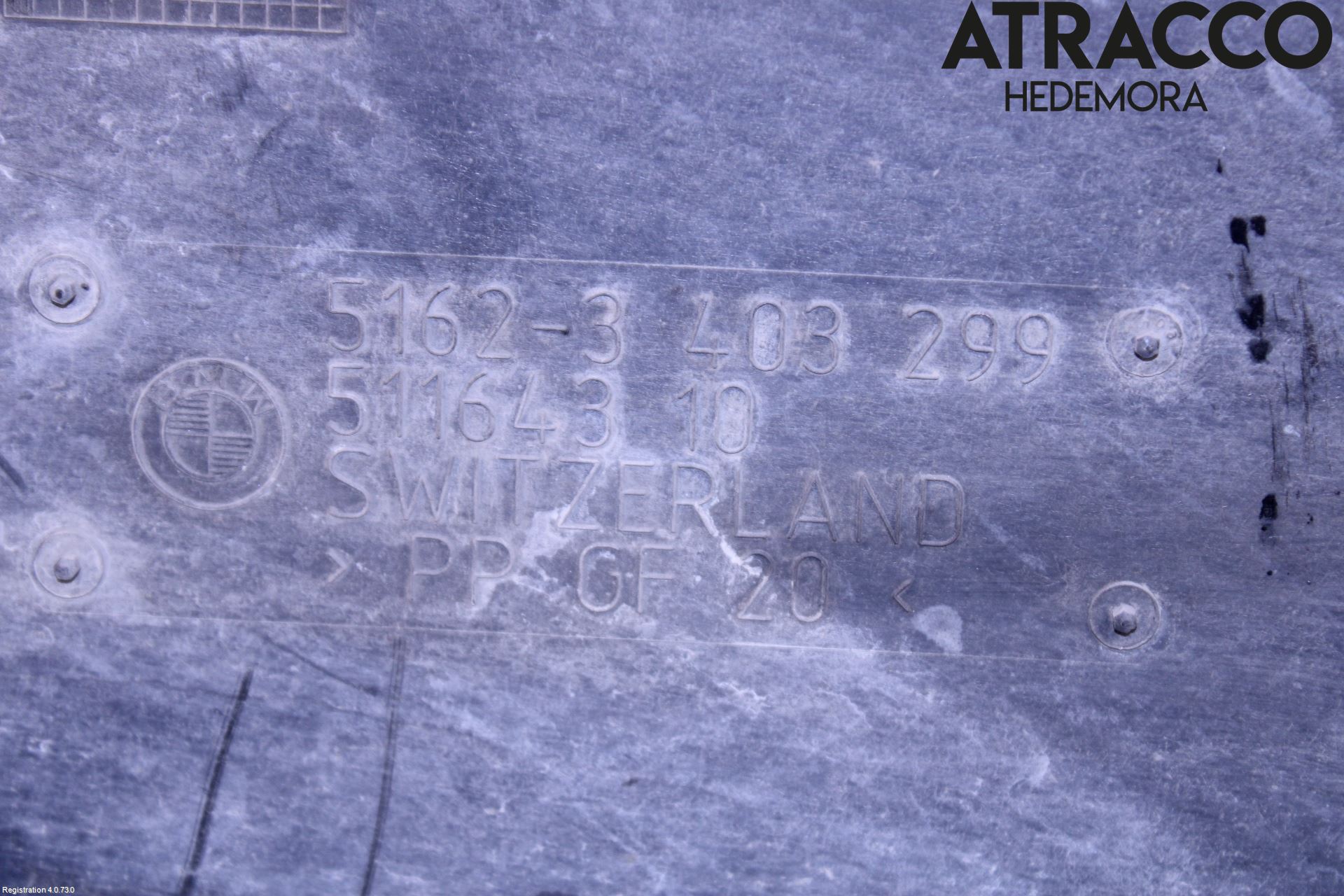 BMW X3 E83     03-10 Hasplåt Plåt-Plast