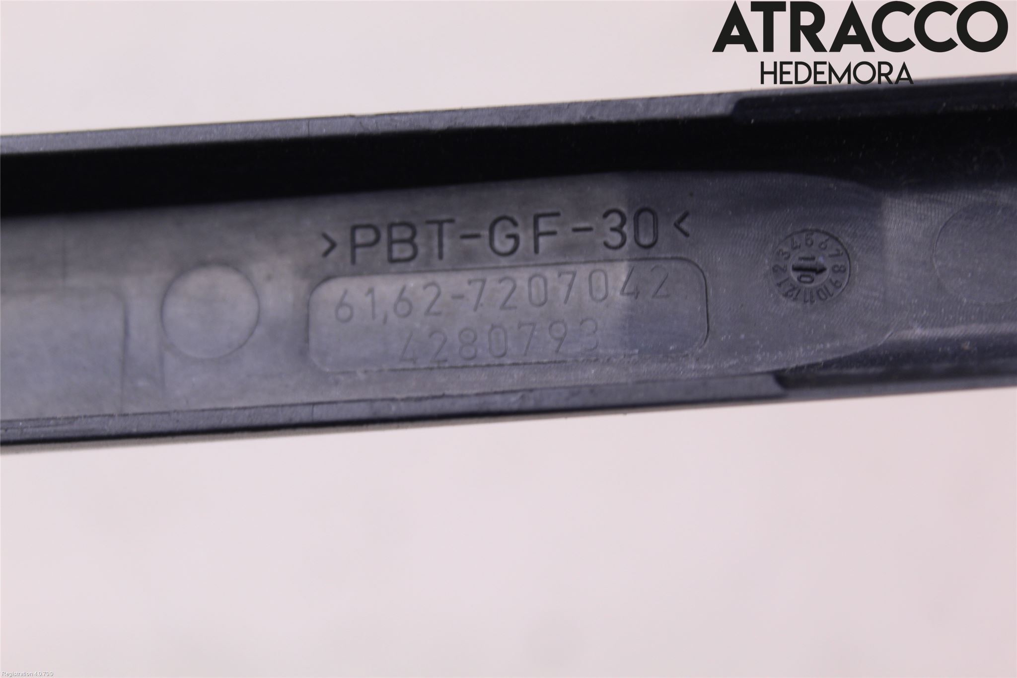 BMW 5 F10/F11/F18 09-17 Torkararm-Bakruta