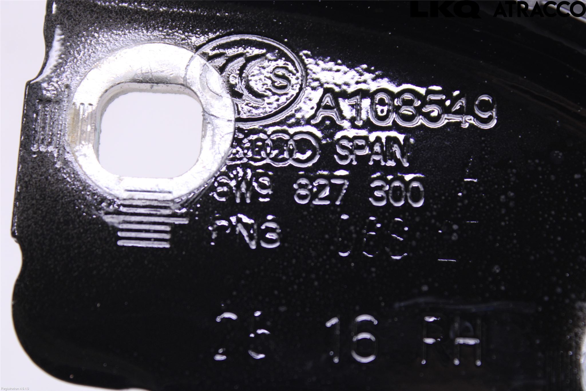 Audi A4/S4 B9 16-19 Bakluckegångjärn Hö