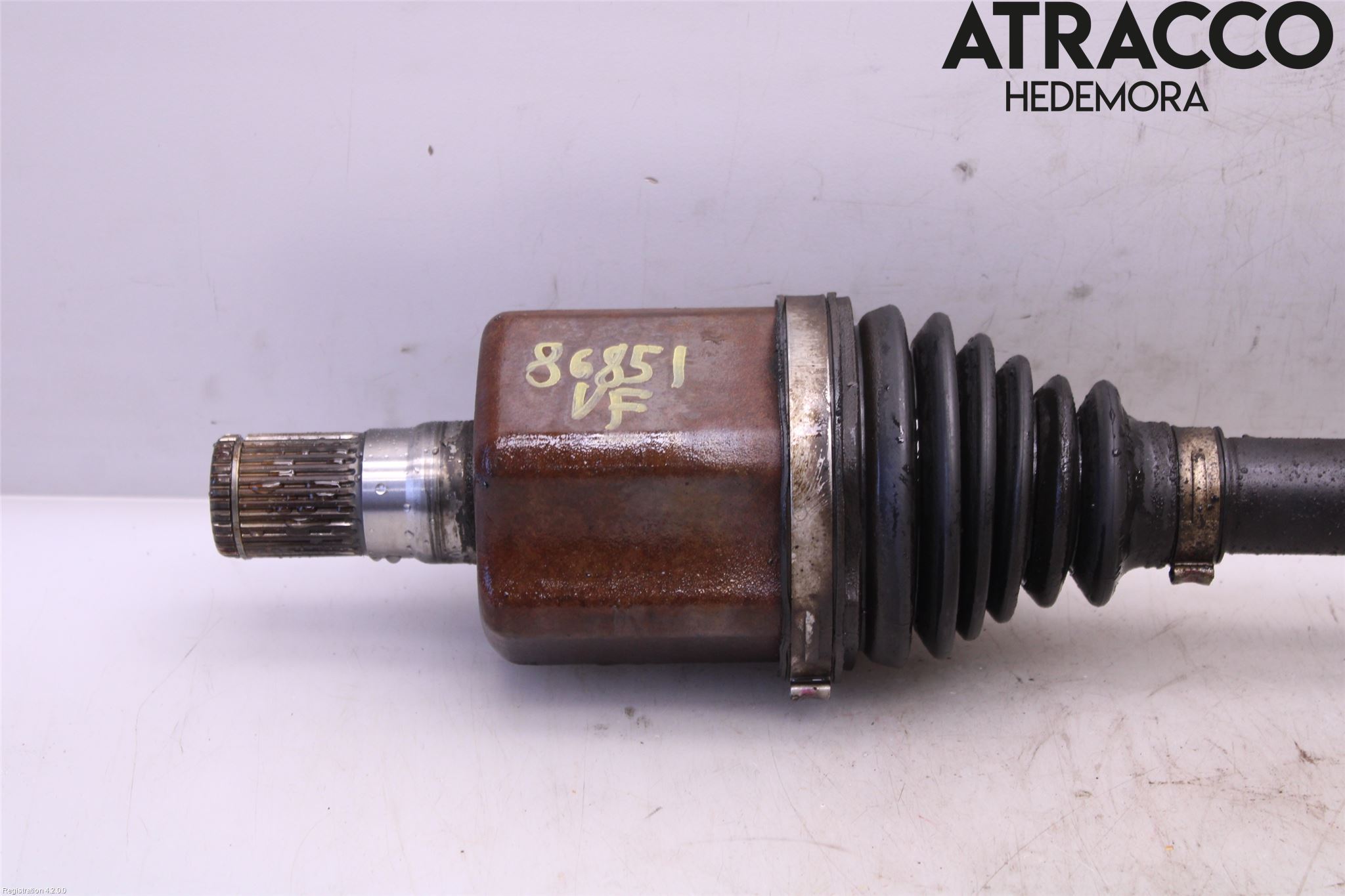 Volvo V70 08-13 Drivaxel Fram Vänster