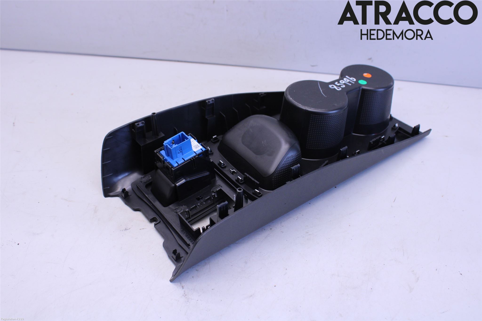 Opel CORSA F, CORSA-E 20- Mugghållare