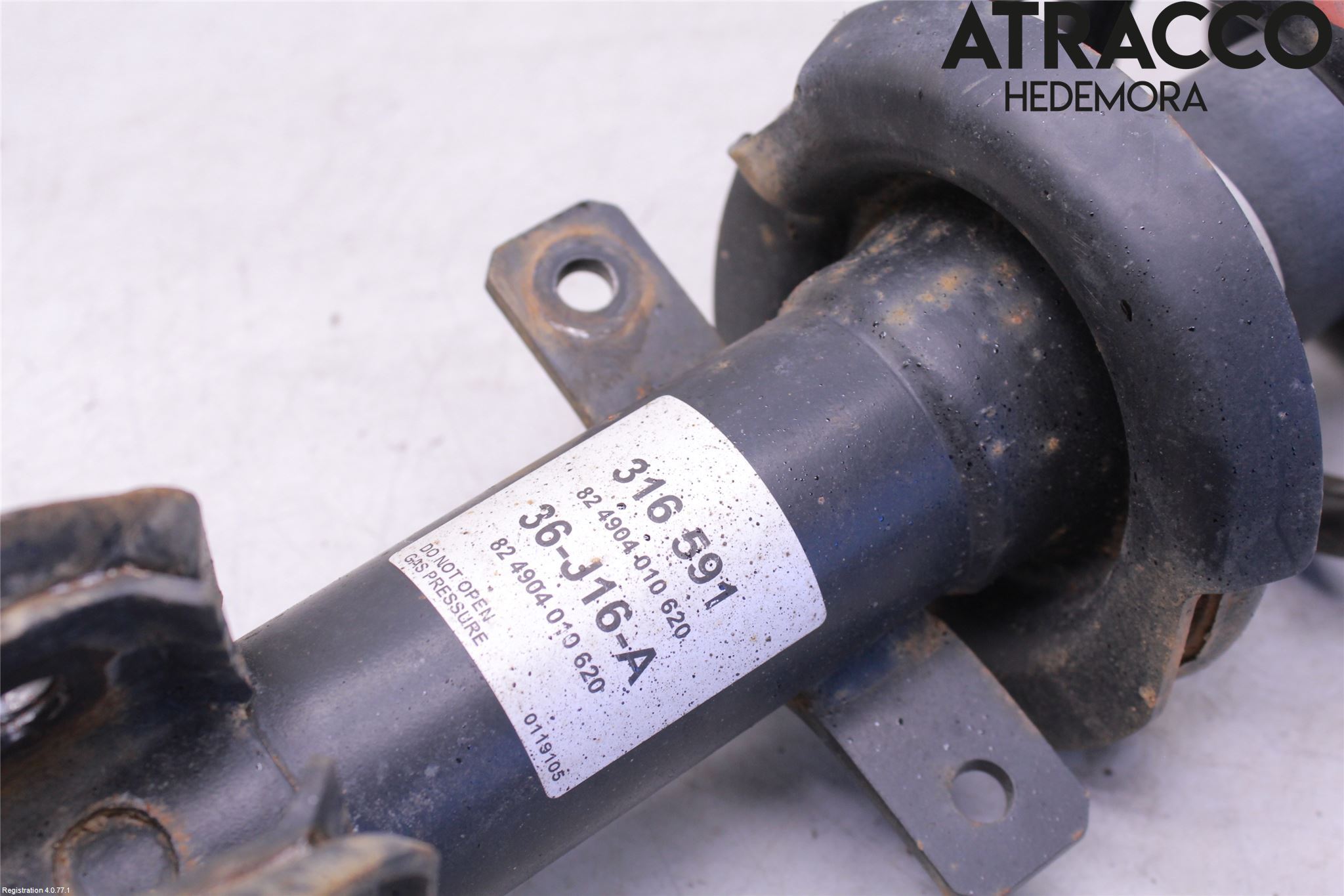 Nissan PRIMASTAR Fjäderben Fram Höger