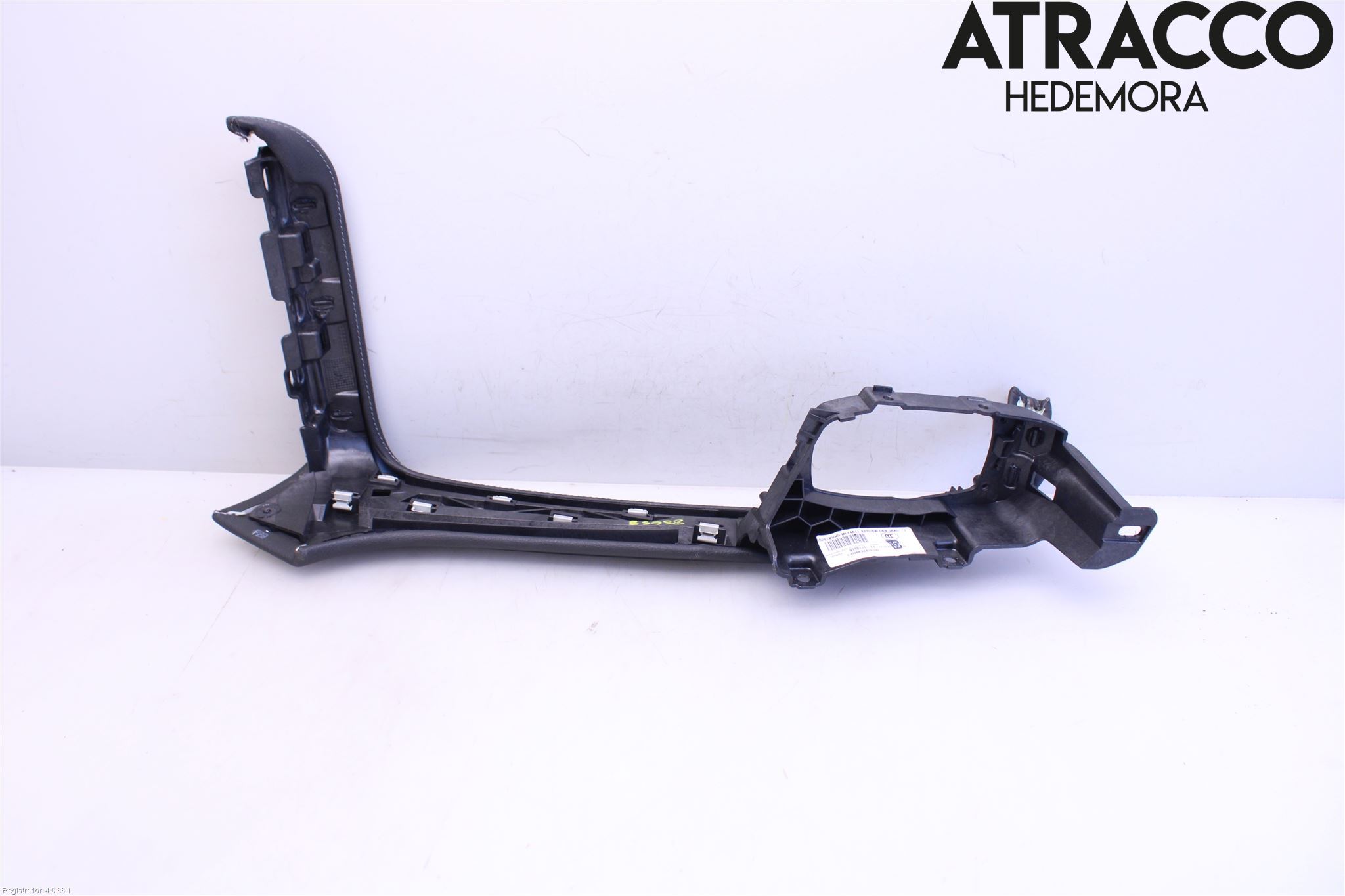 BMW X1 F48 15-22 Instrumentkonsoll Mitt